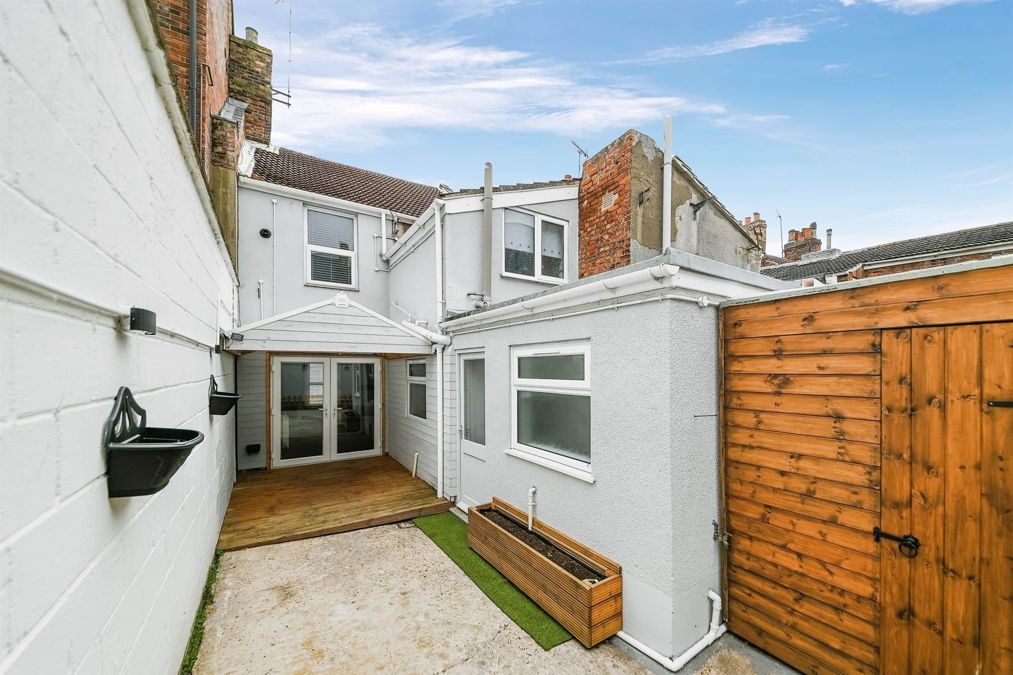 Property photo 0