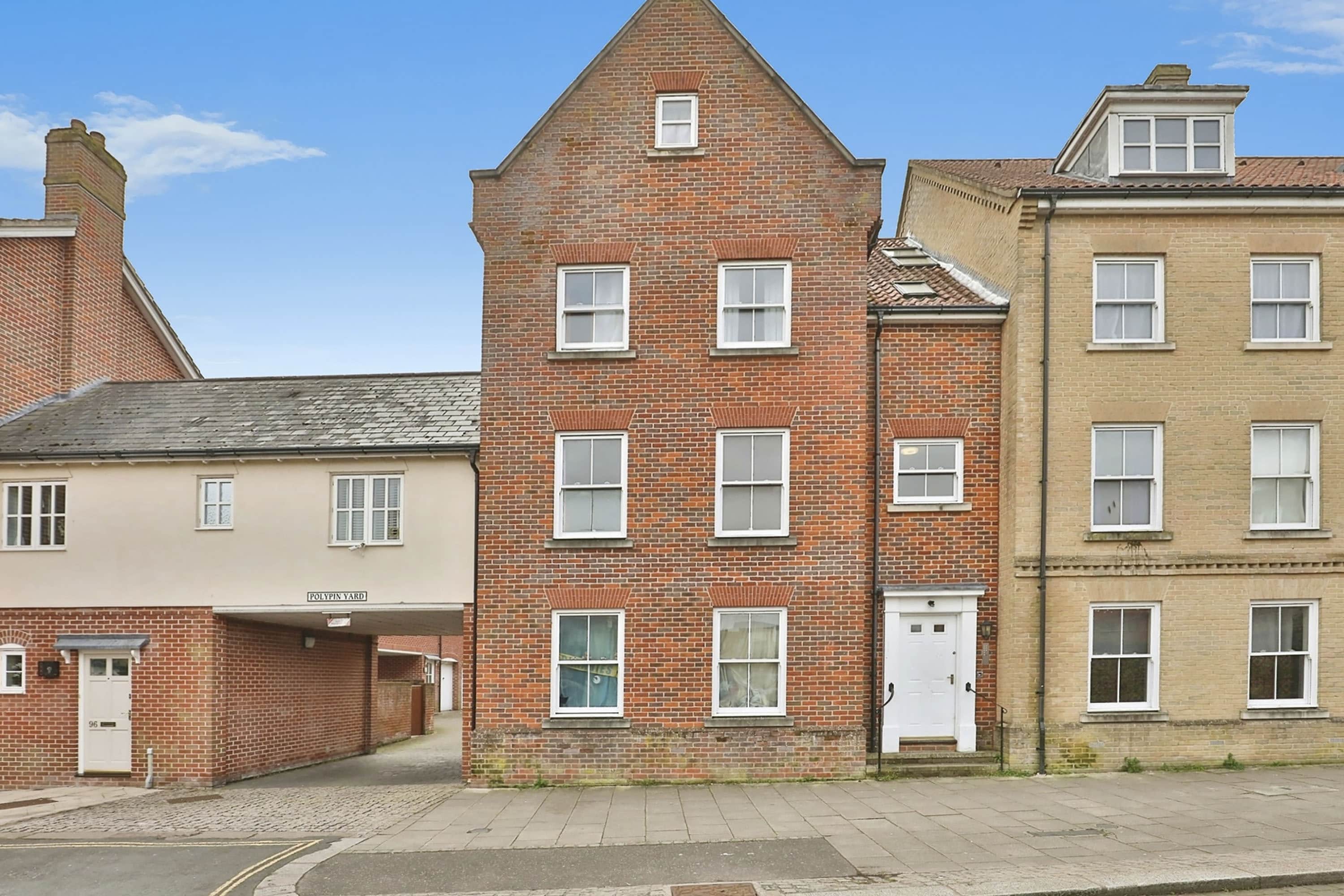 Property photo 0