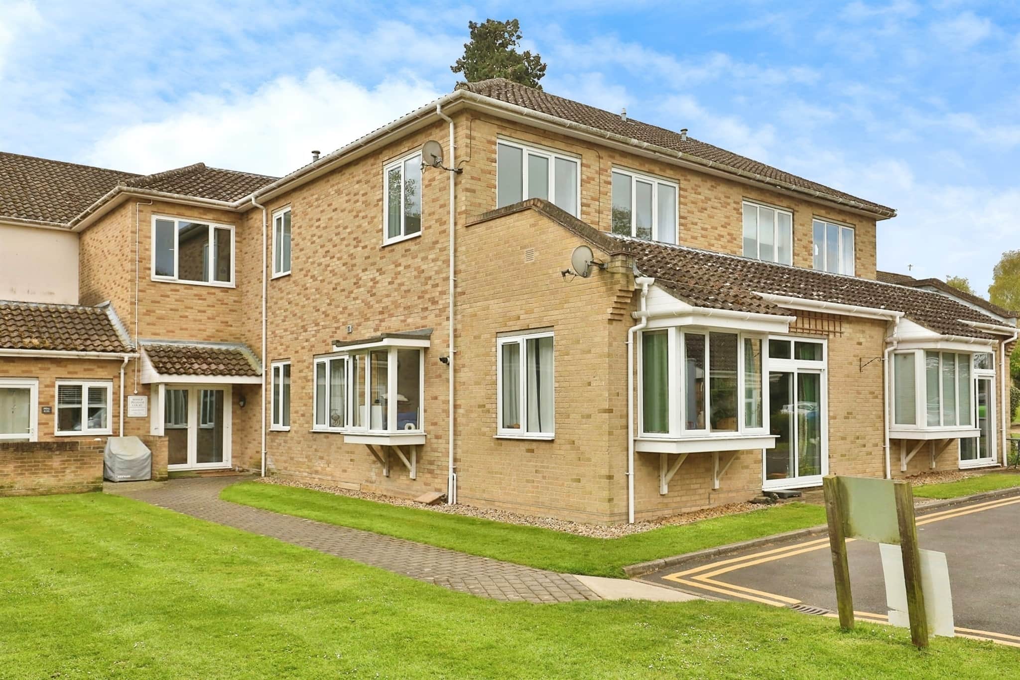Property photo 0