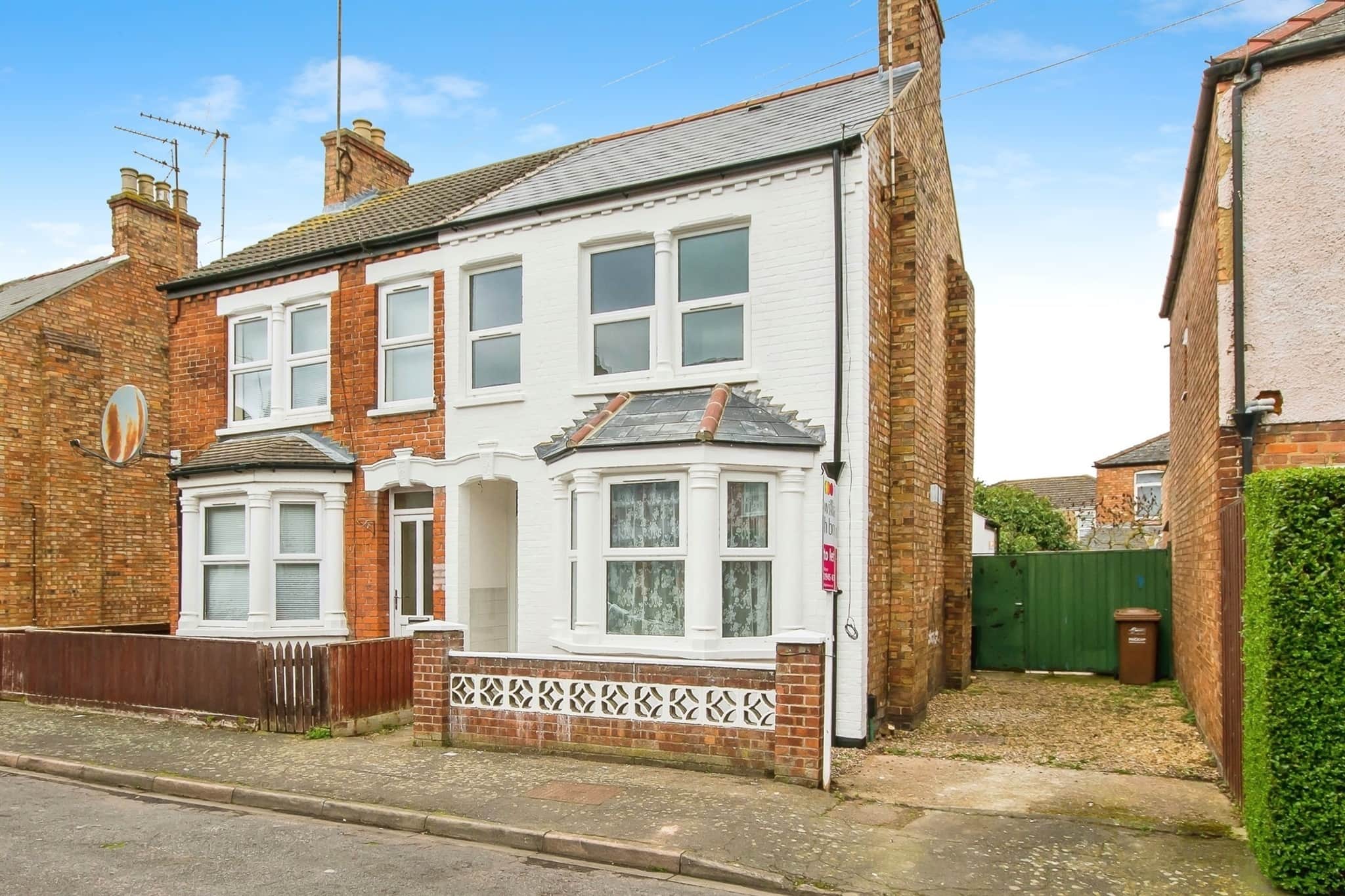 Property photo 0