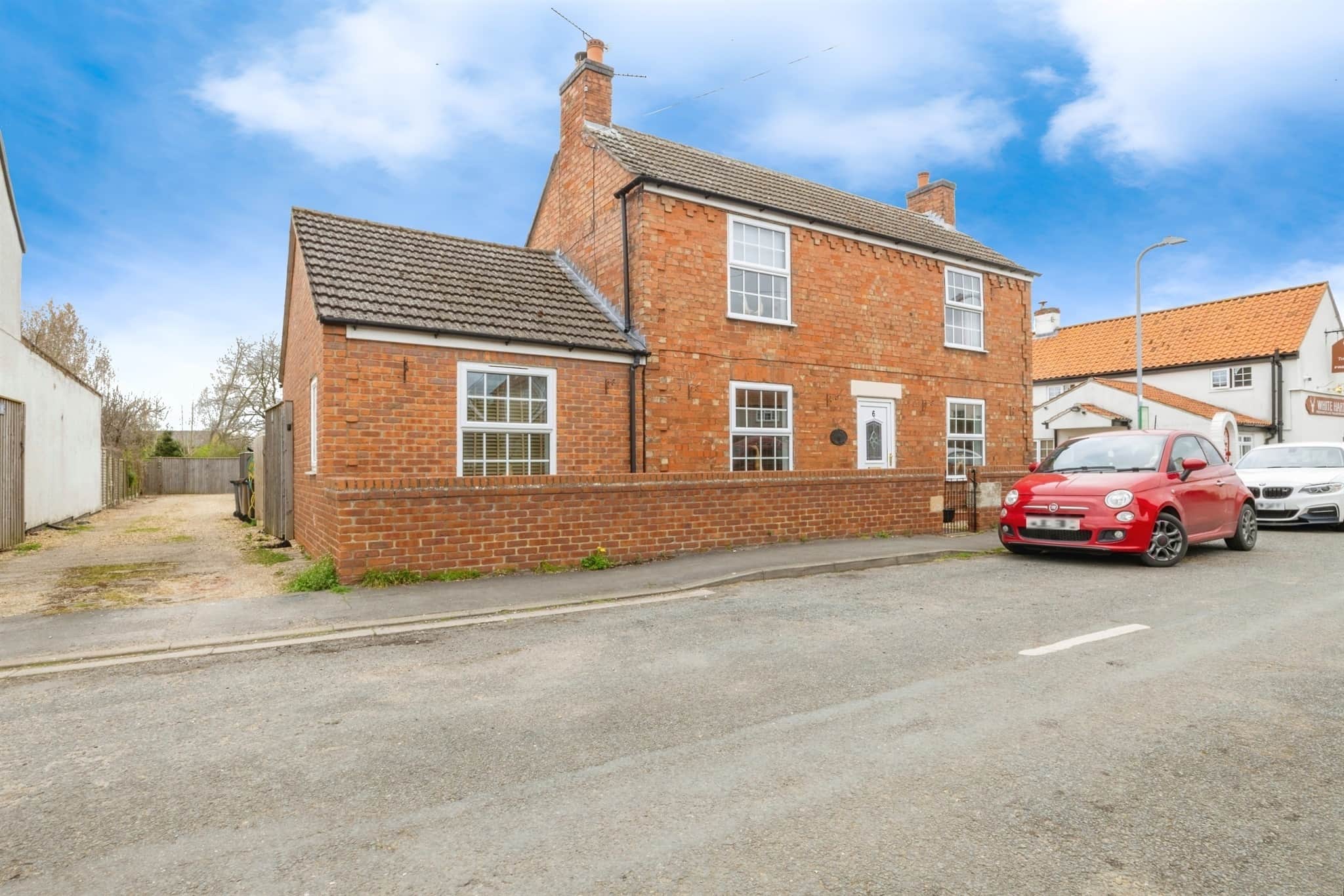 Property photo 0