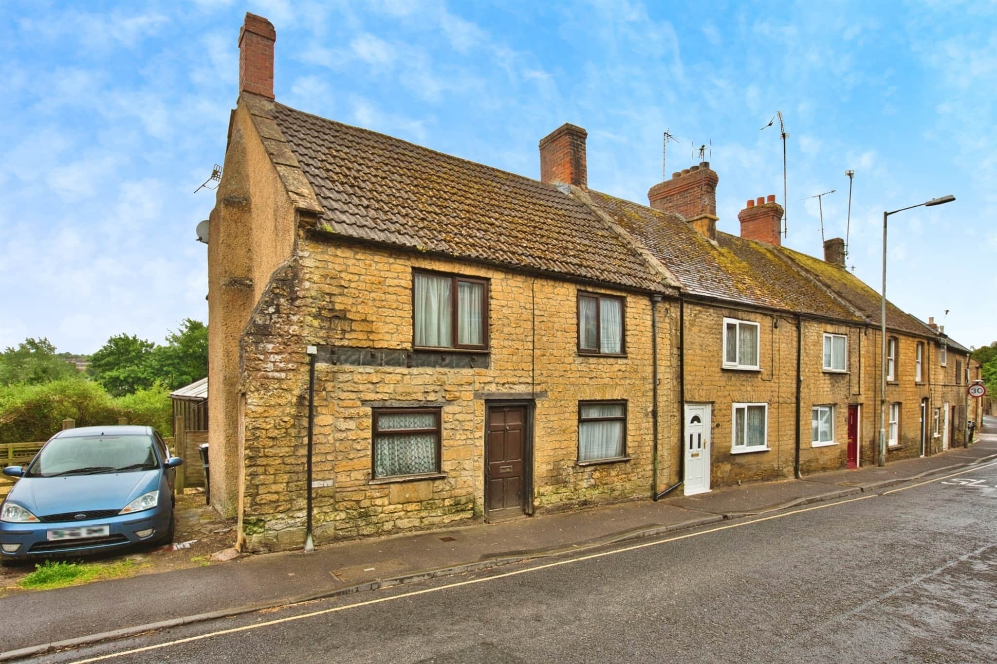 Property photo 0