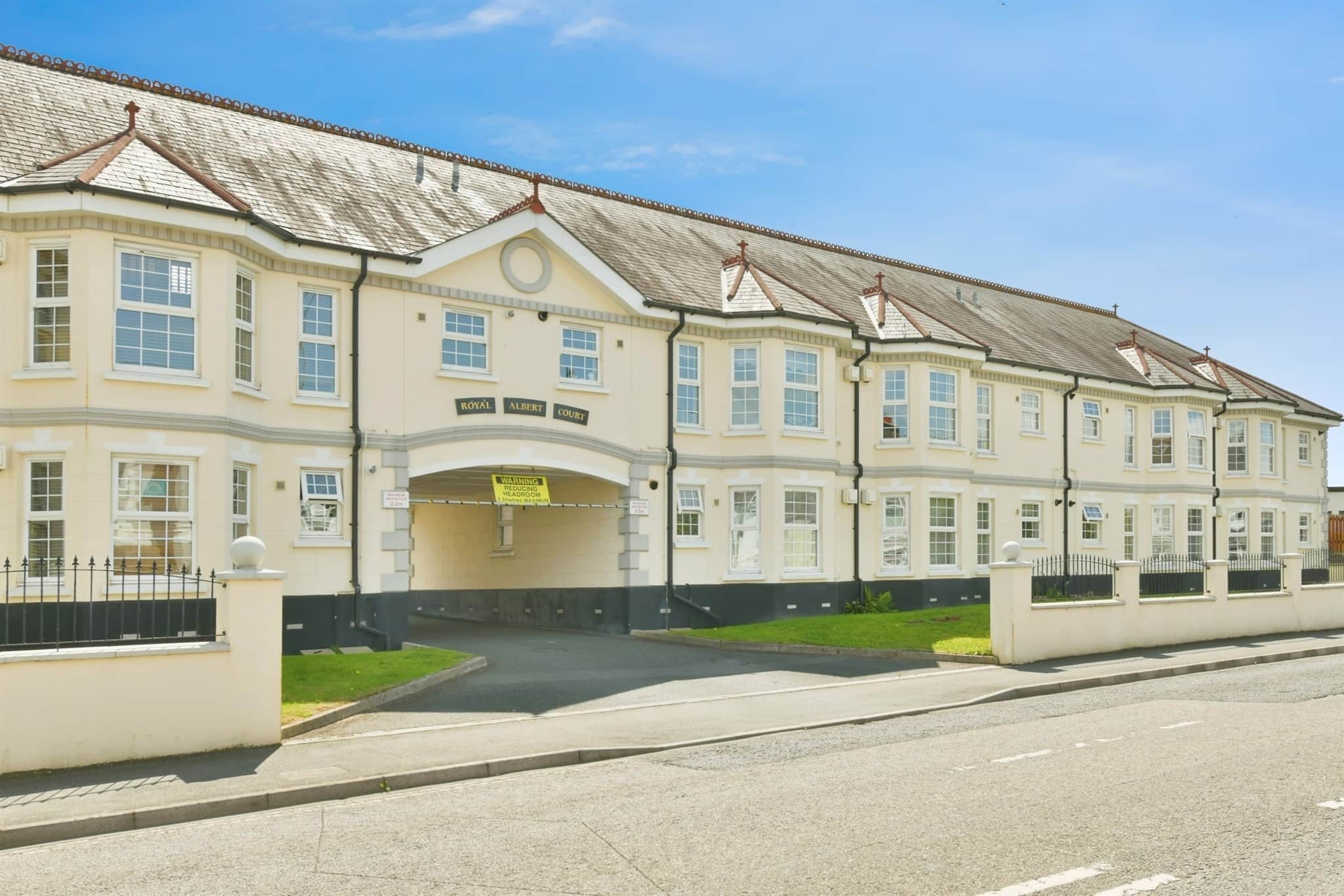 Property photo 0