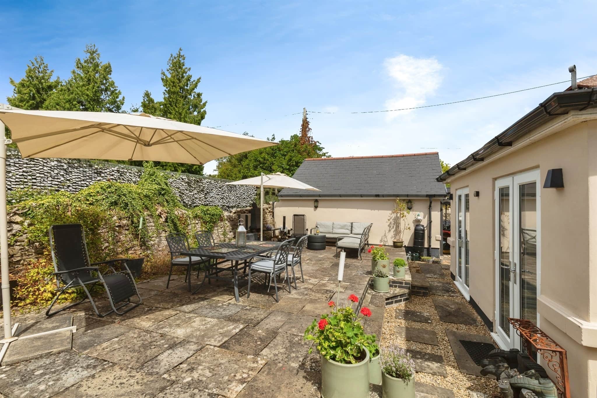 Property photo 28