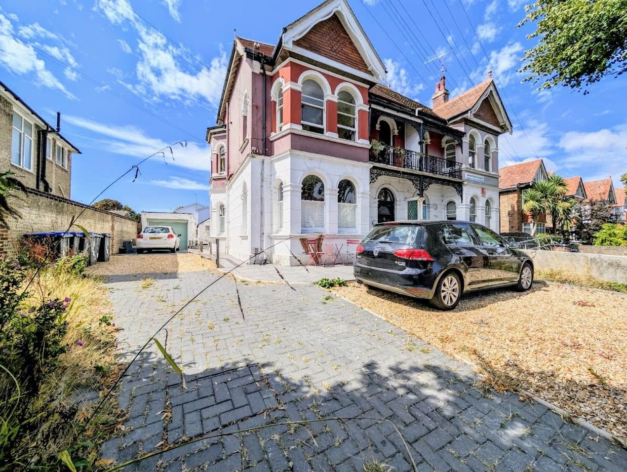 Property photo 0