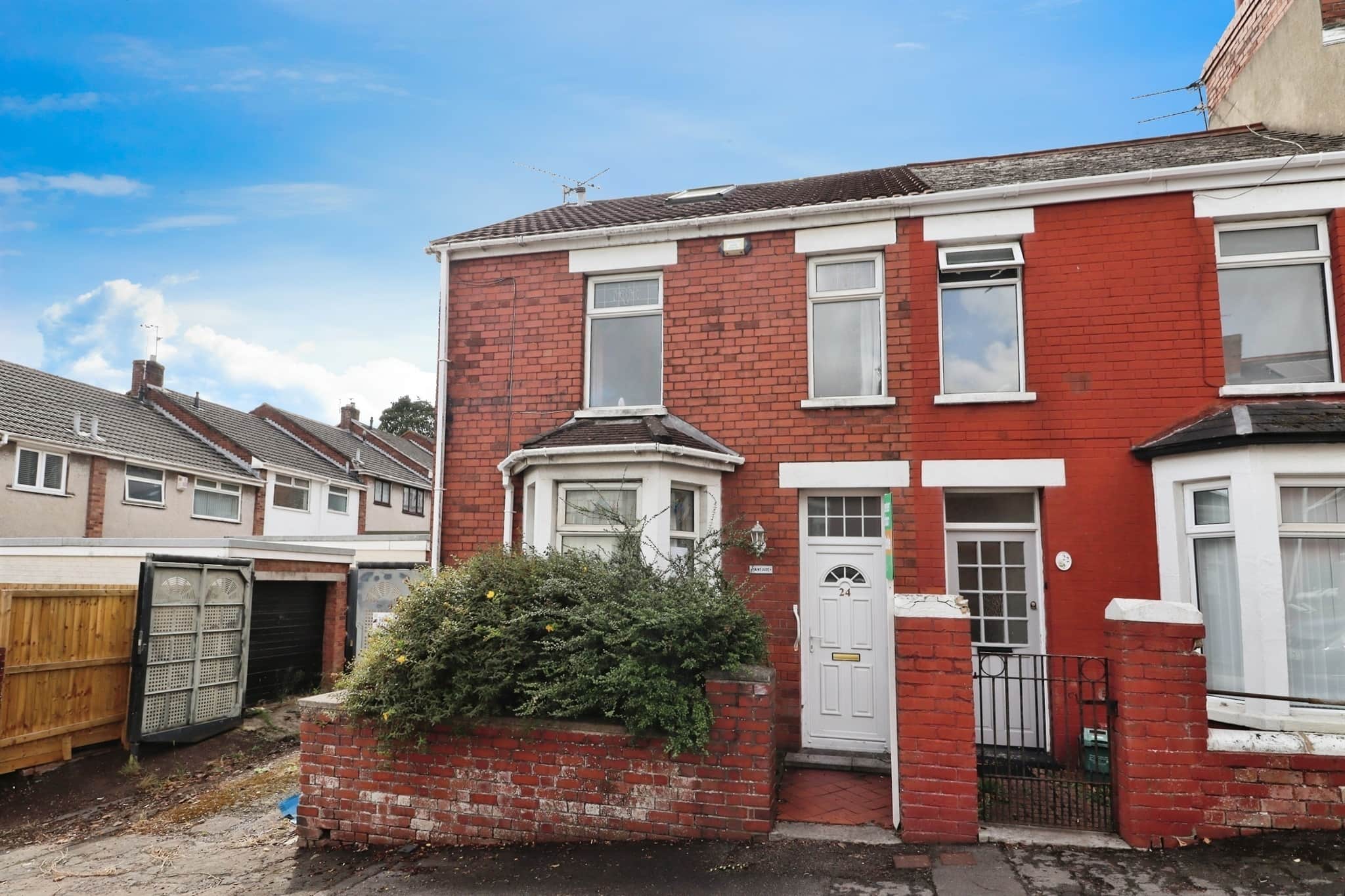 Property photo 0