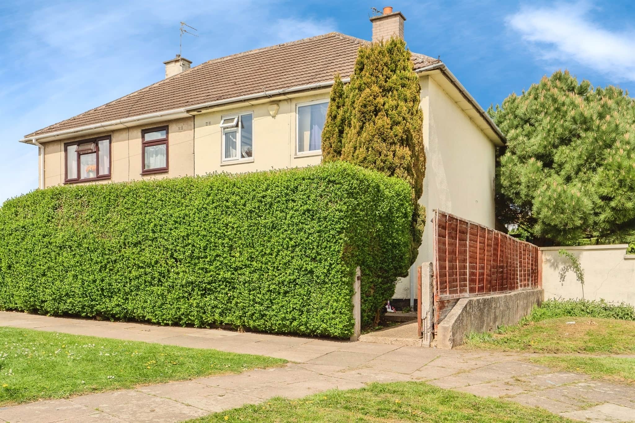 Property photo 0