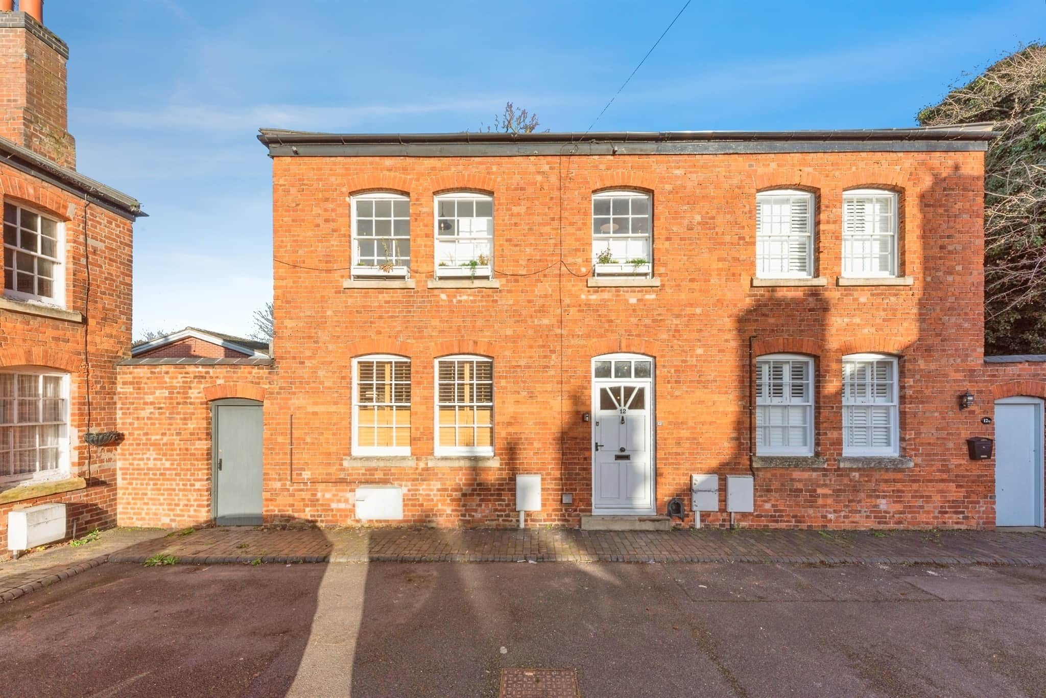 Property photo 0