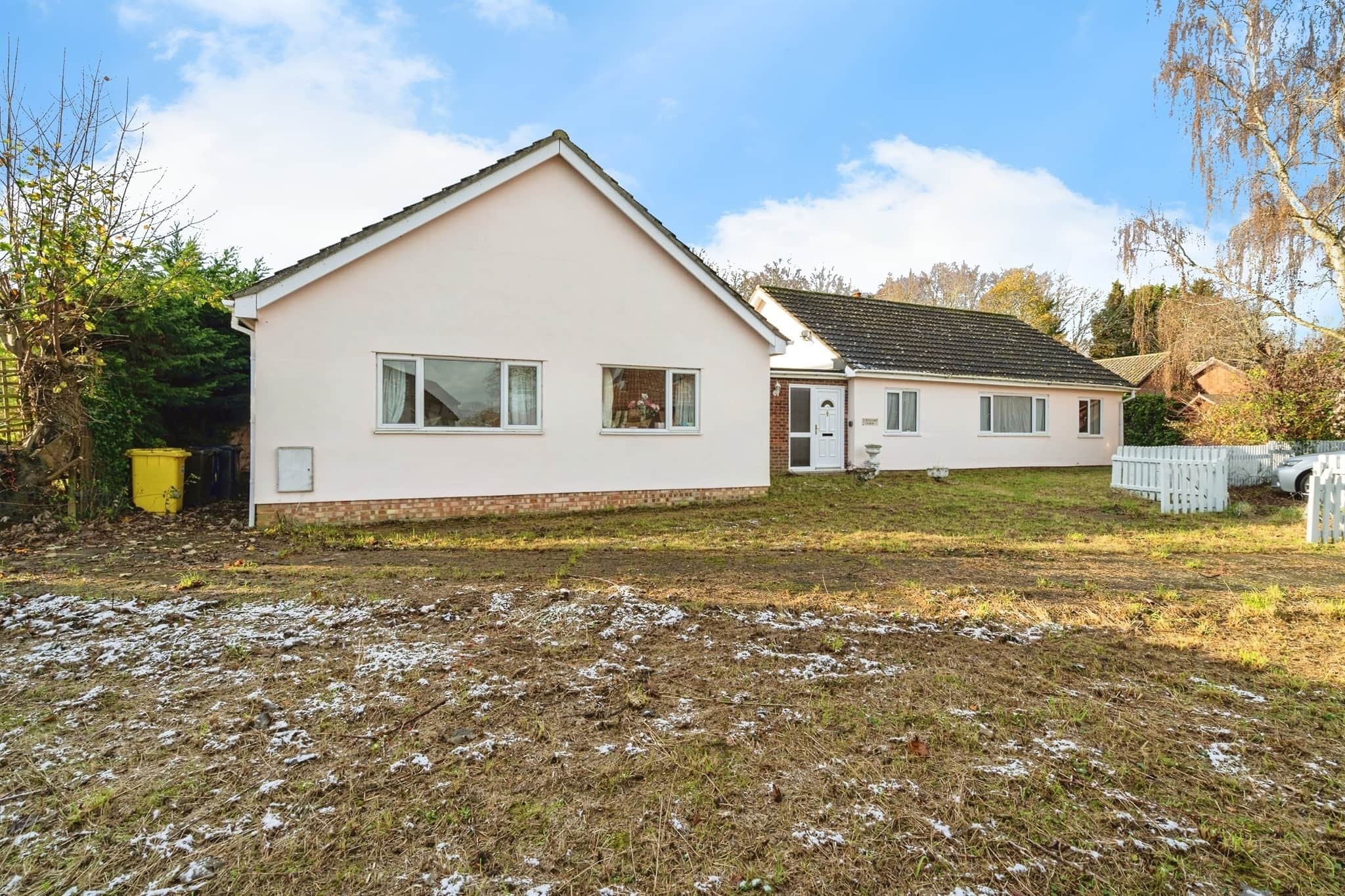 Property photo 0