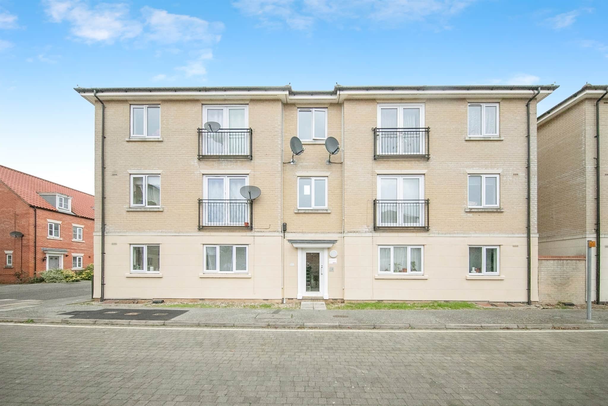 Property photo 0