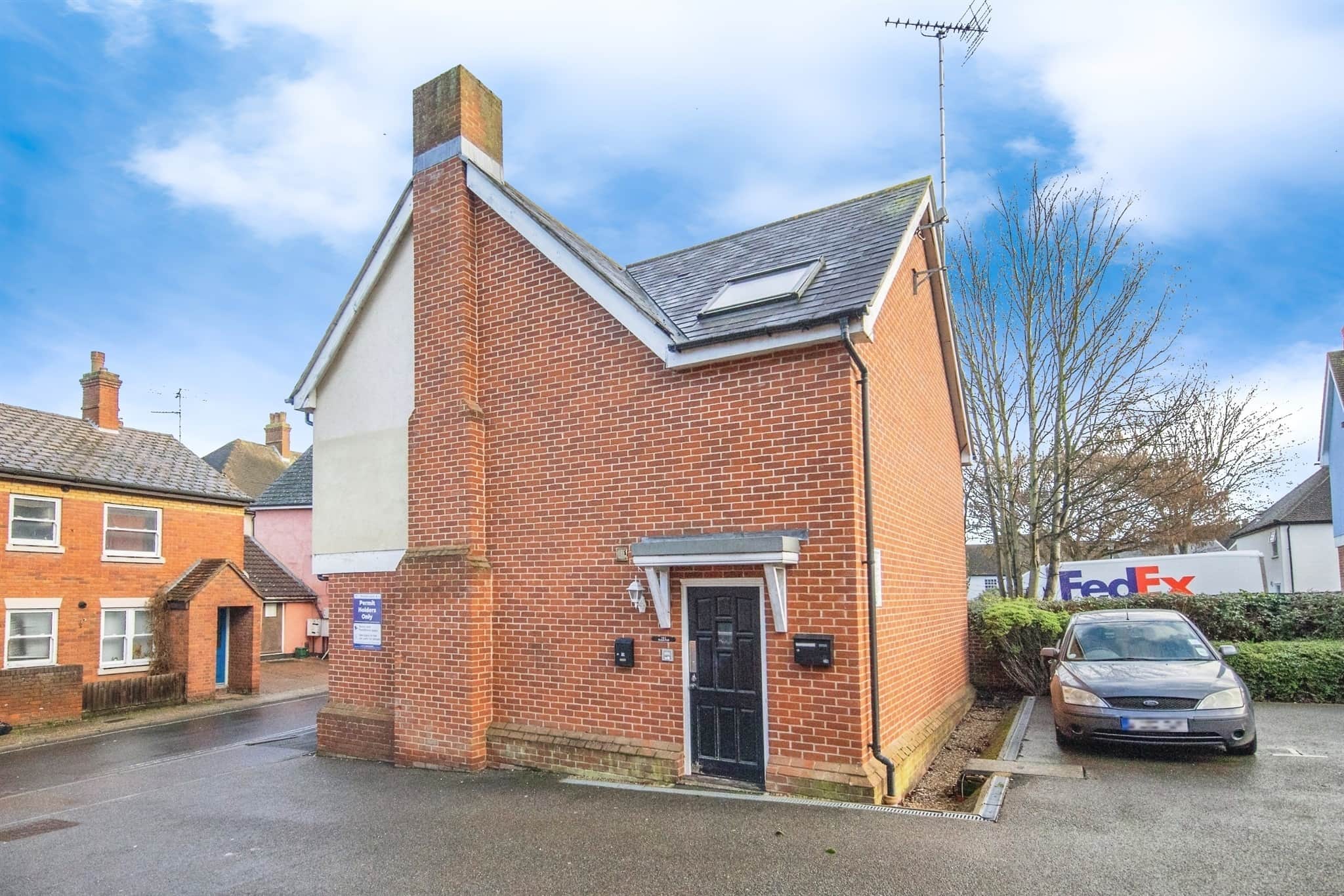 Property photo 0