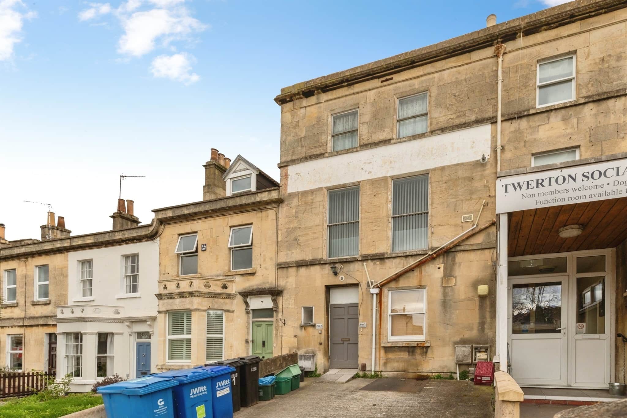Property photo 0