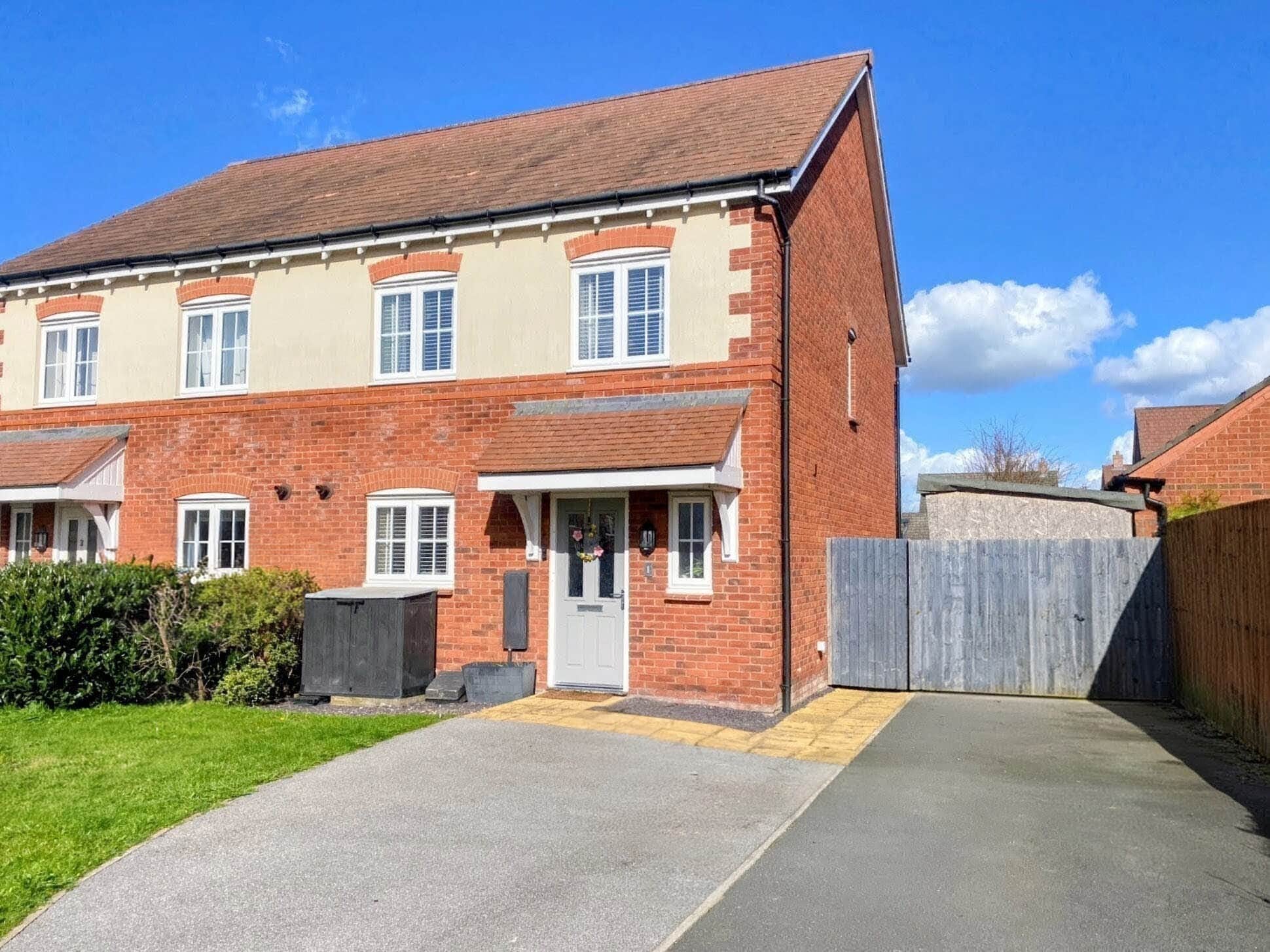 Property photo 0