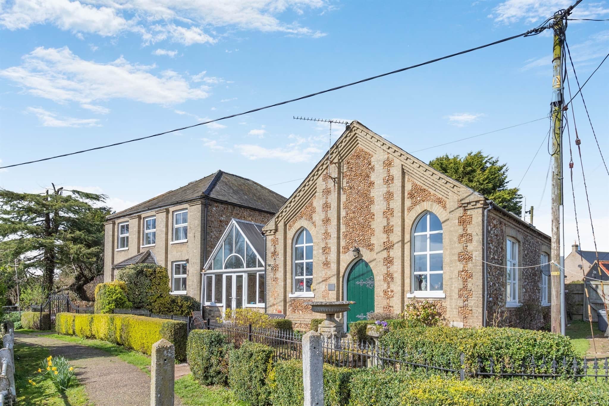 Property photo 0