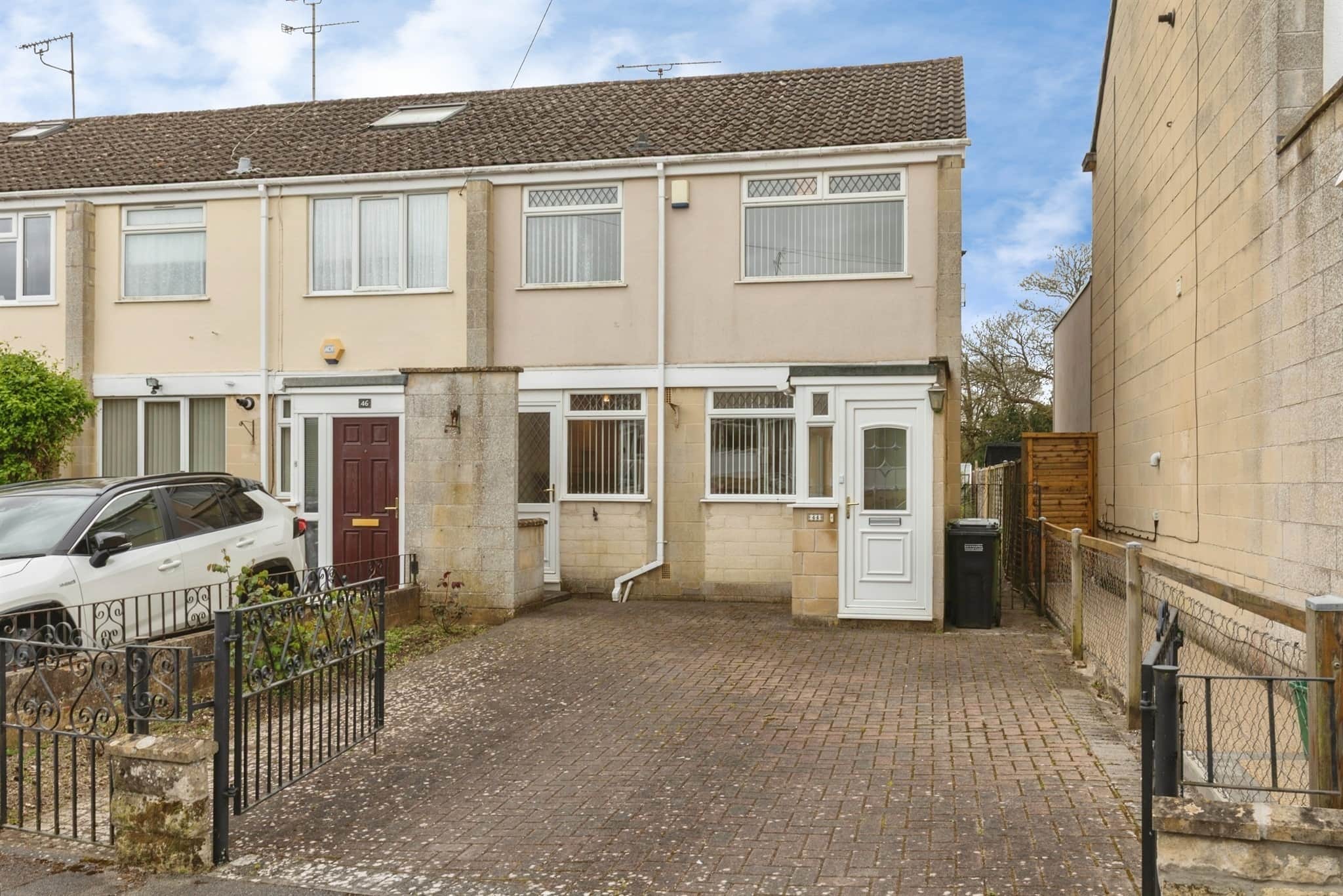 Property photo 0