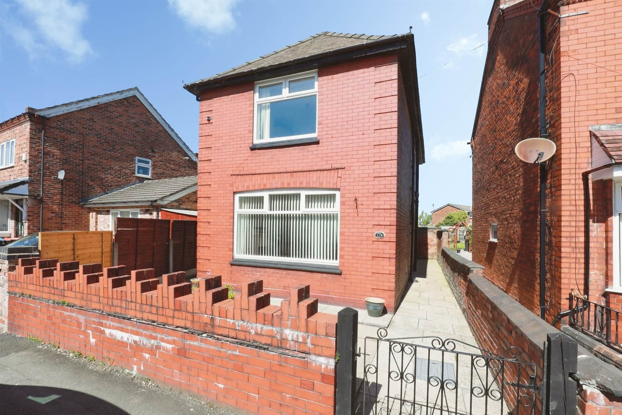 Property photo 0