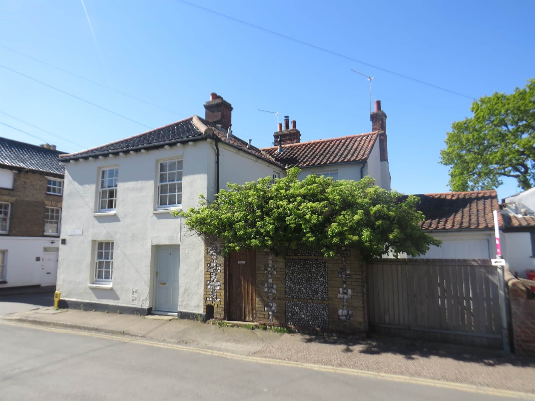Property photo 0