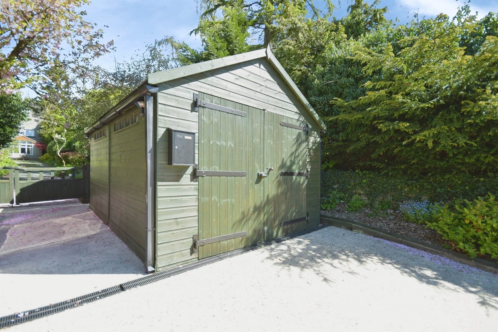 Property photo 23