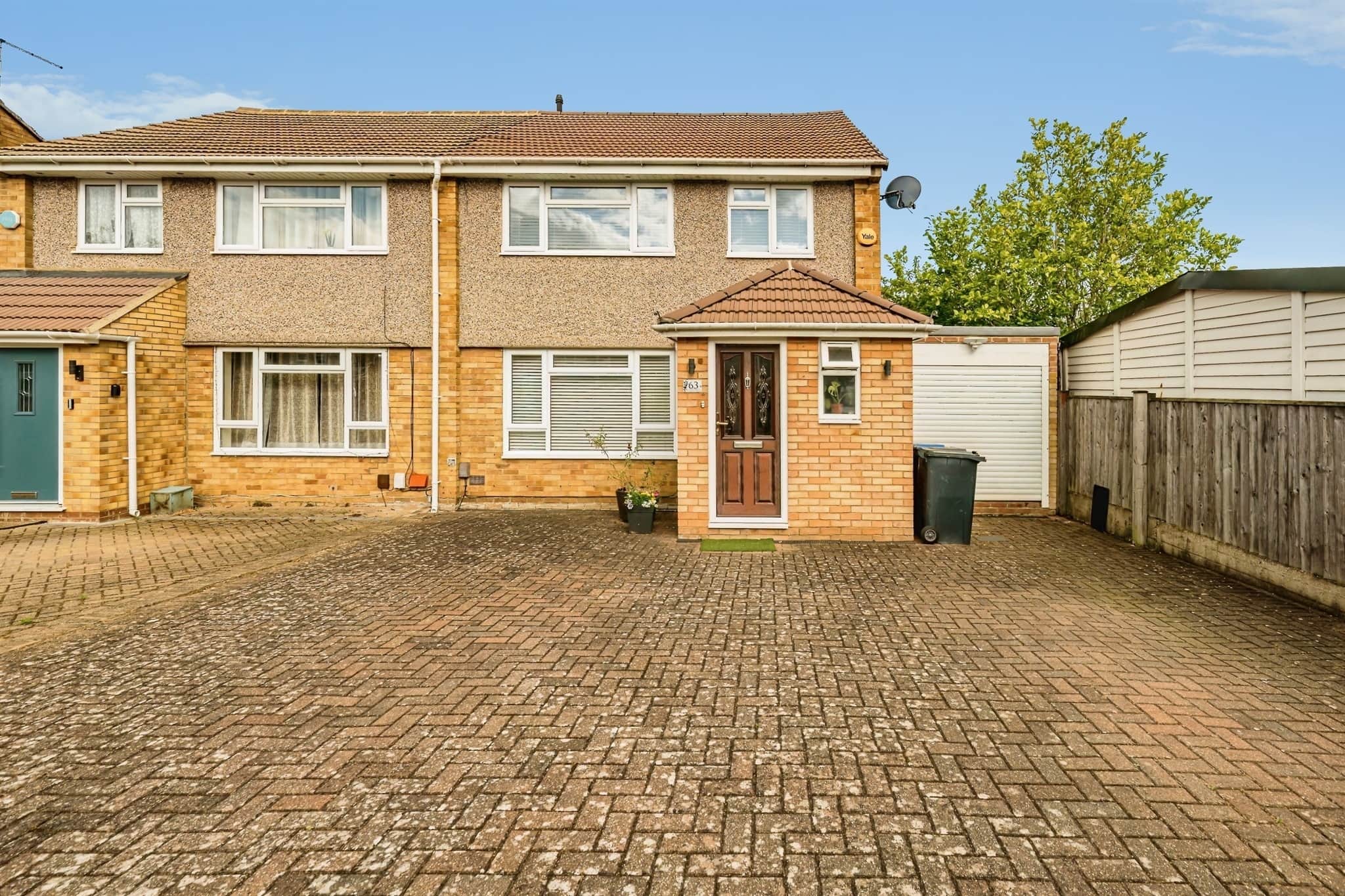 Property photo 0