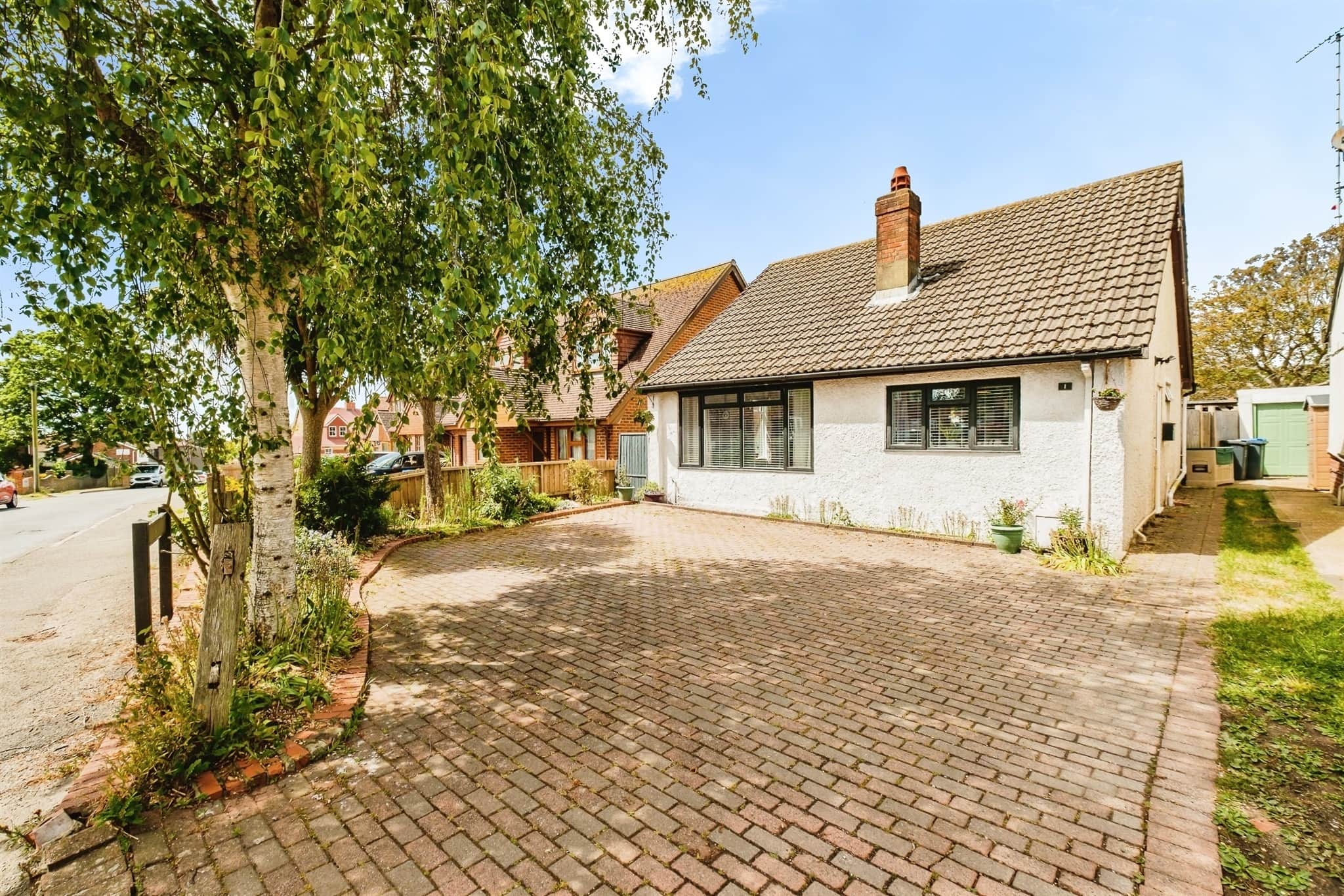 Property photo 0