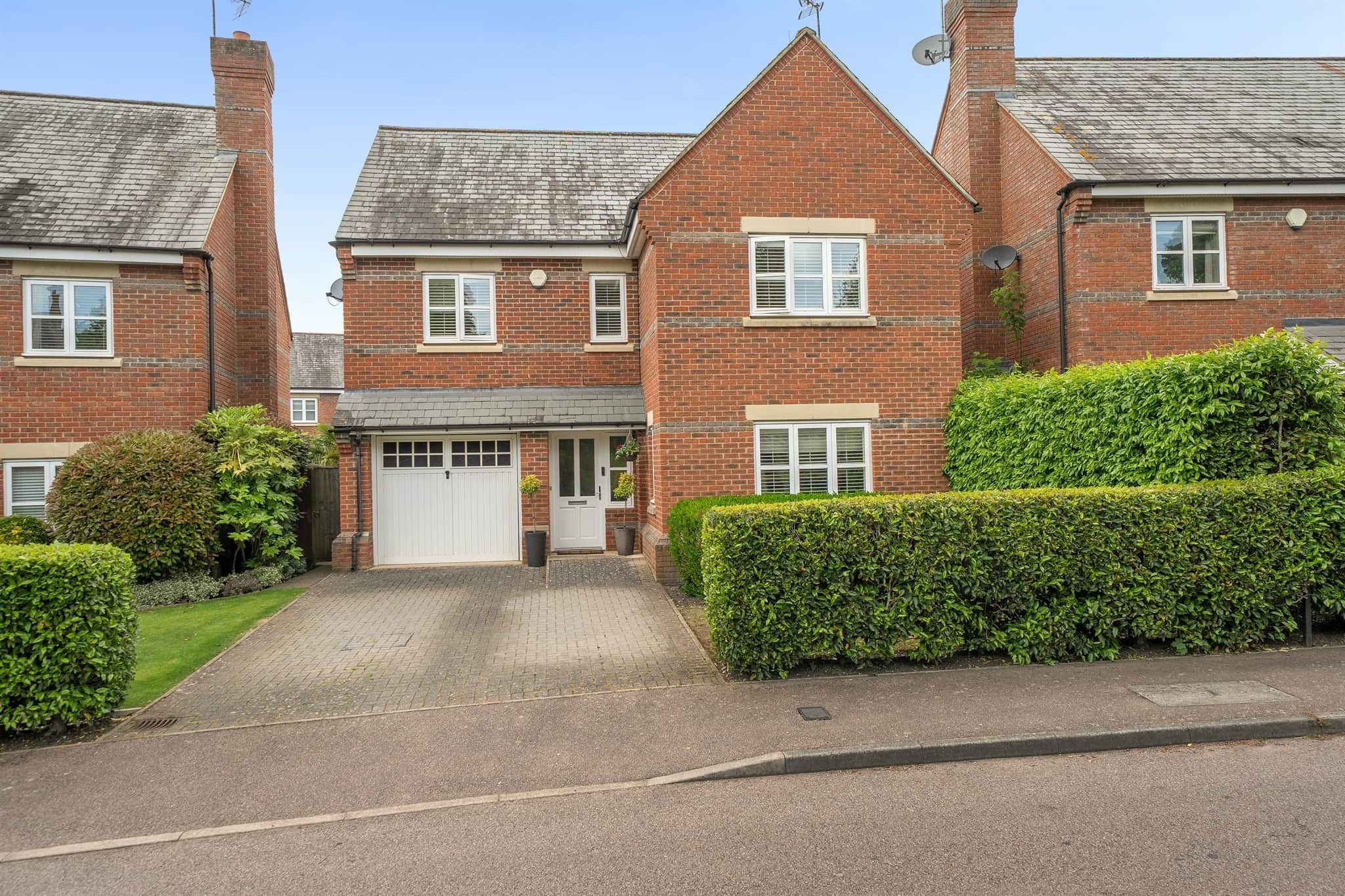 Property photo 0