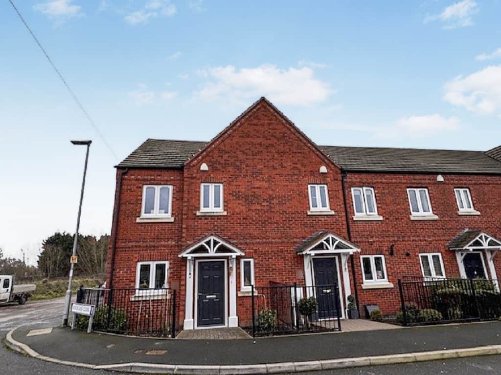 Property photo 0