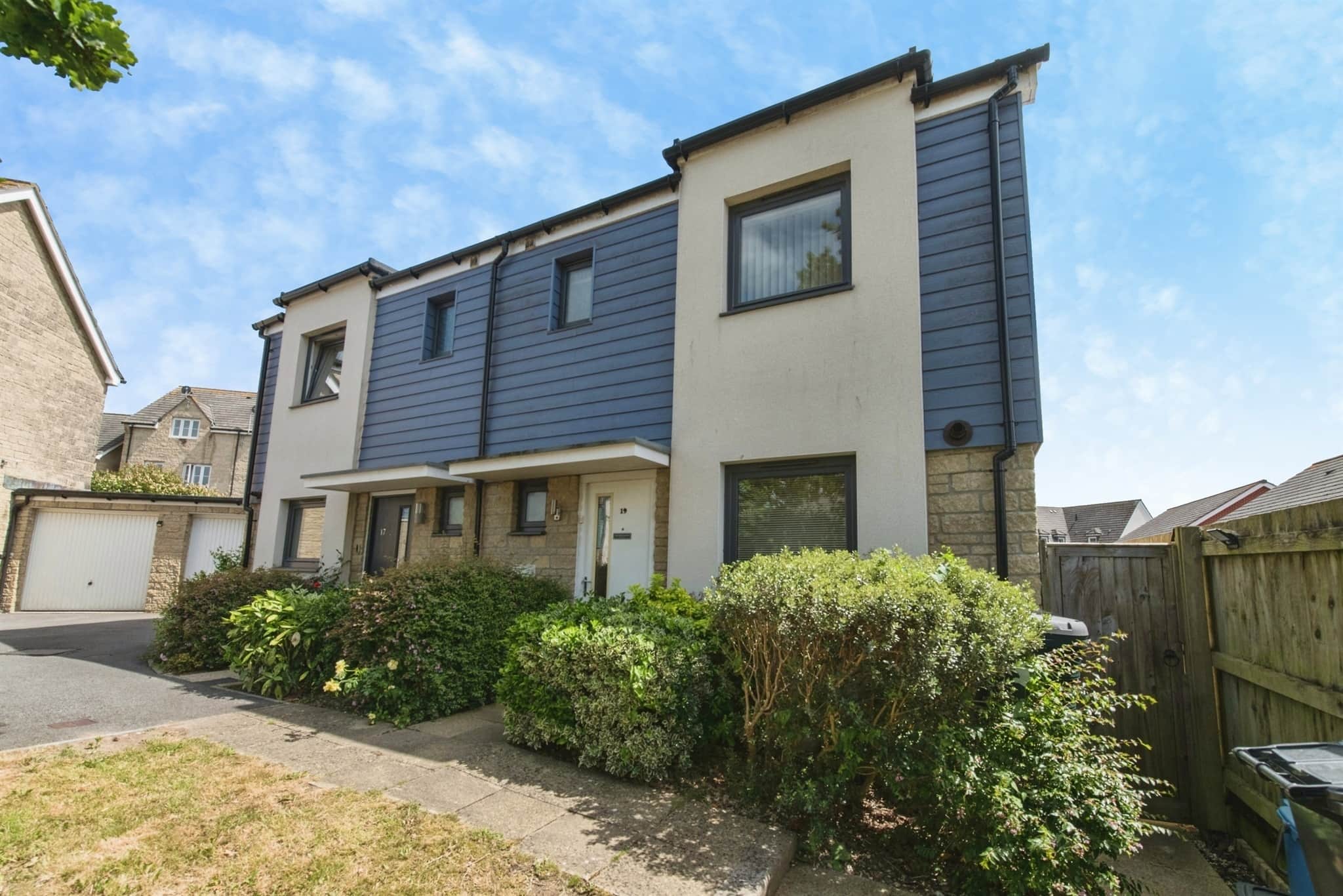 Property photo 0