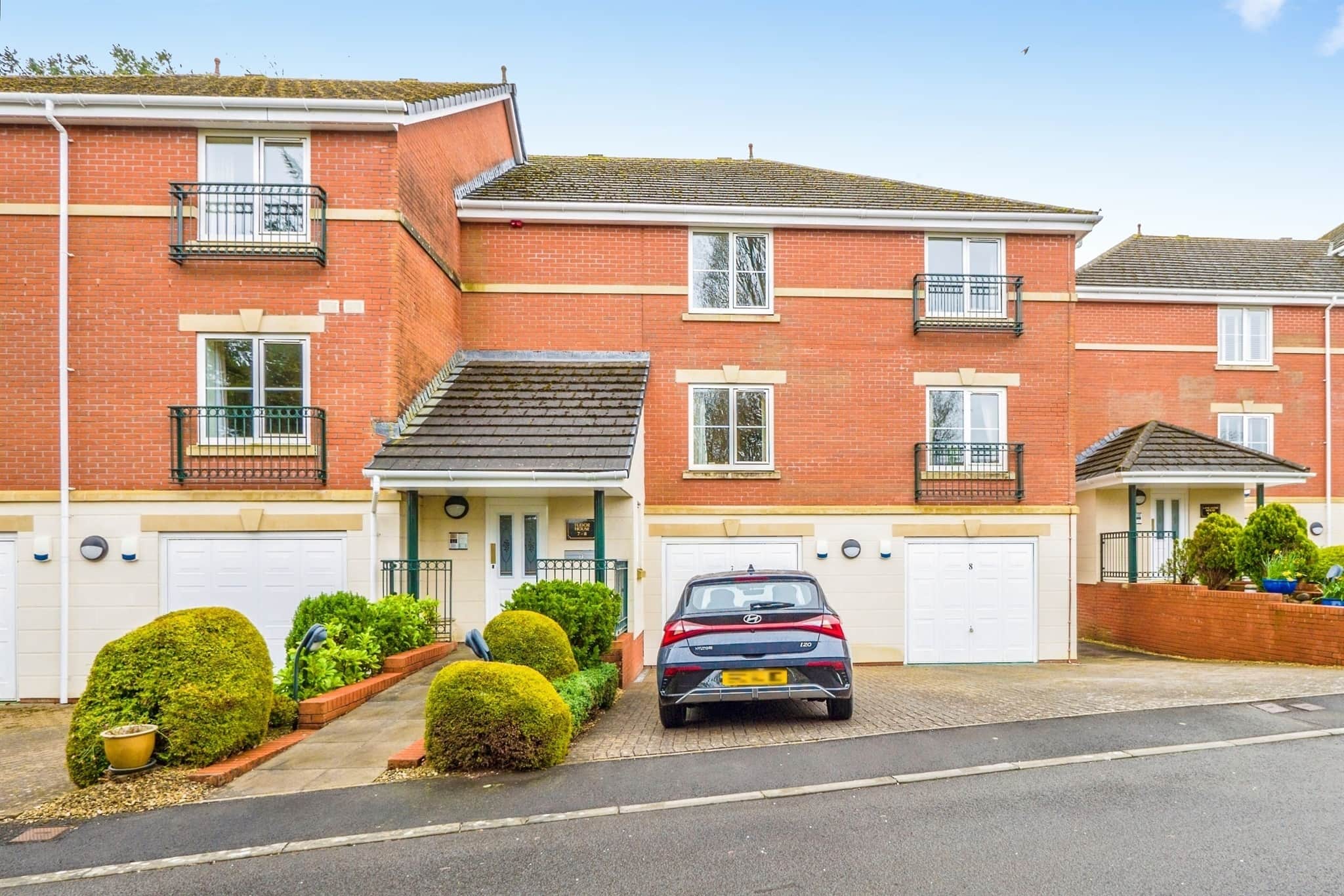 Property photo 0