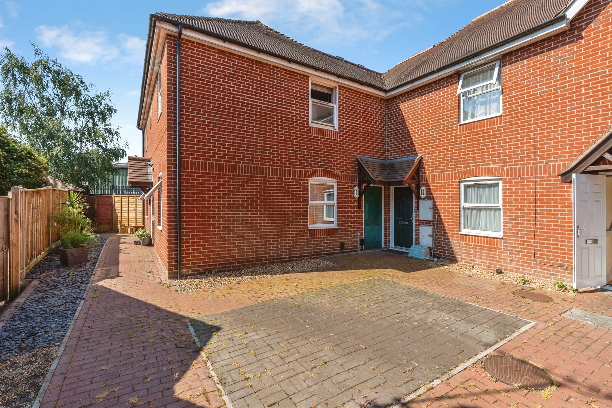 Property photo 0