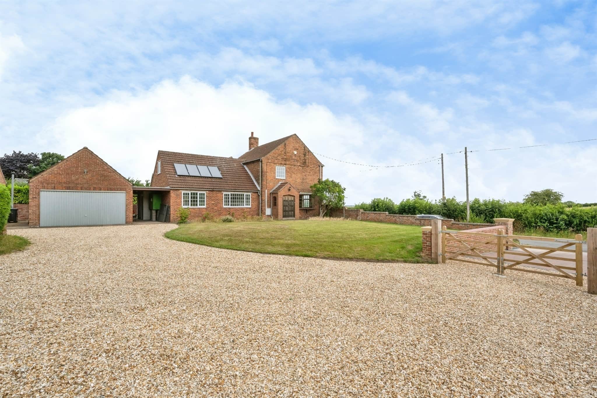 Property photo 0