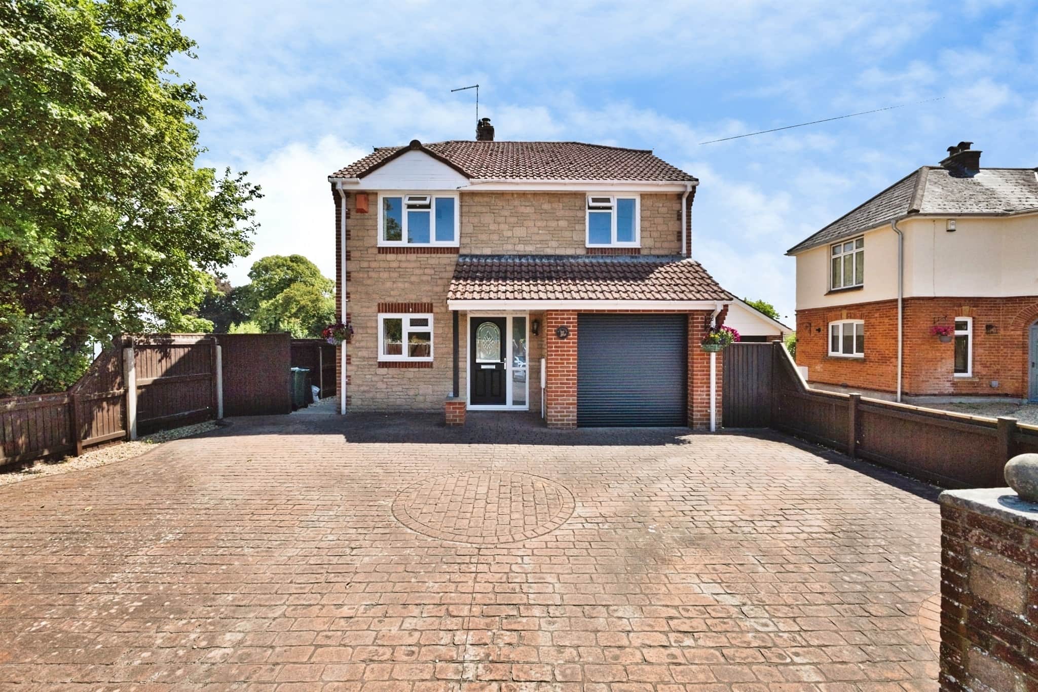 Property photo 0