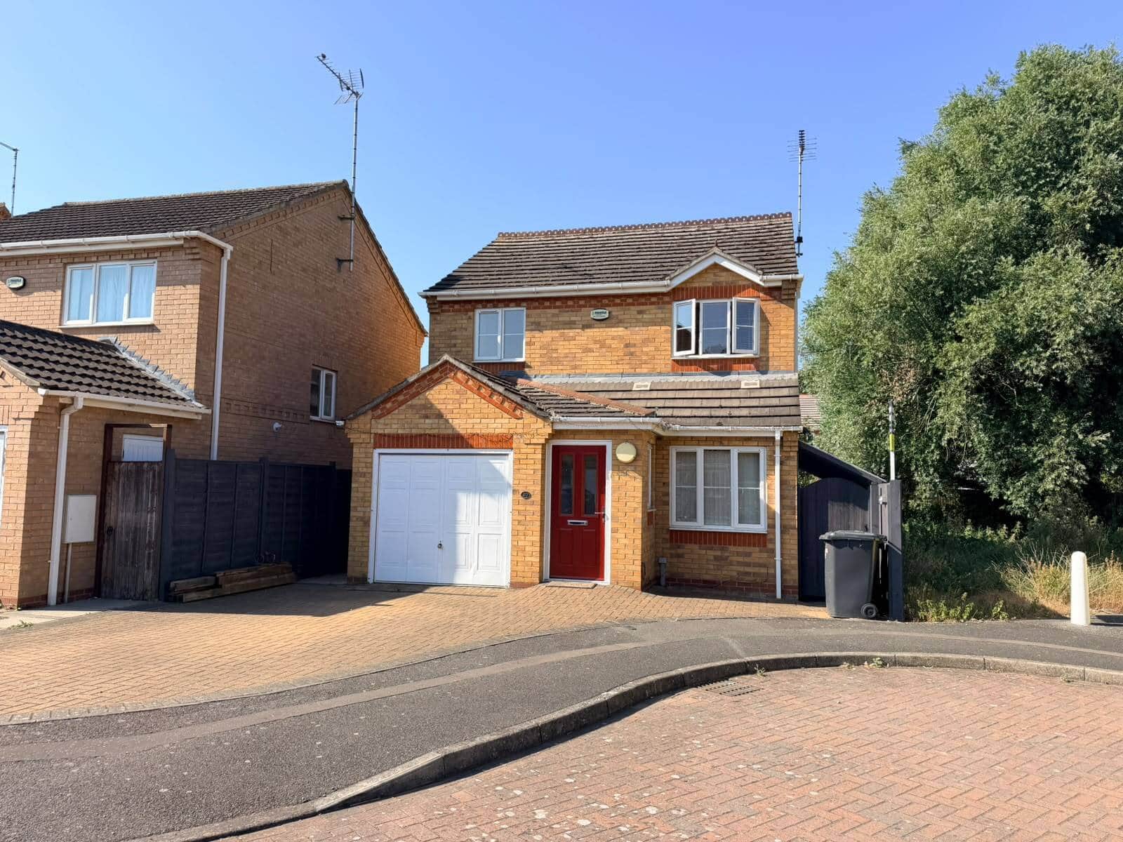 Property photo 0