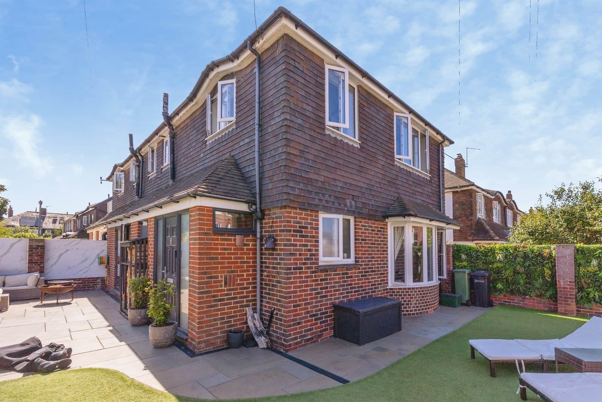Property photo 0