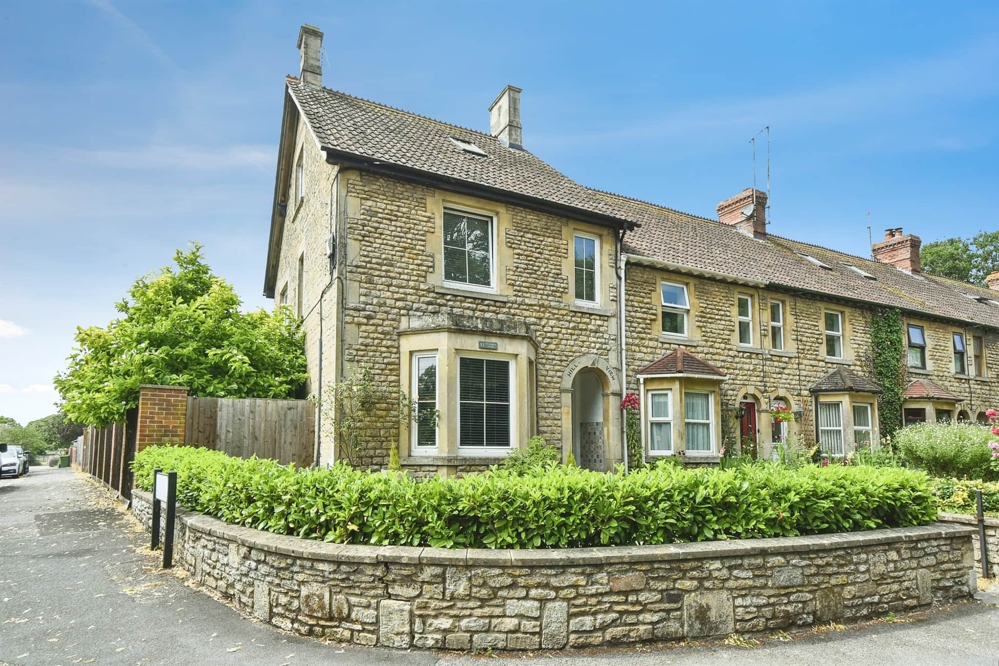 Property photo 0
