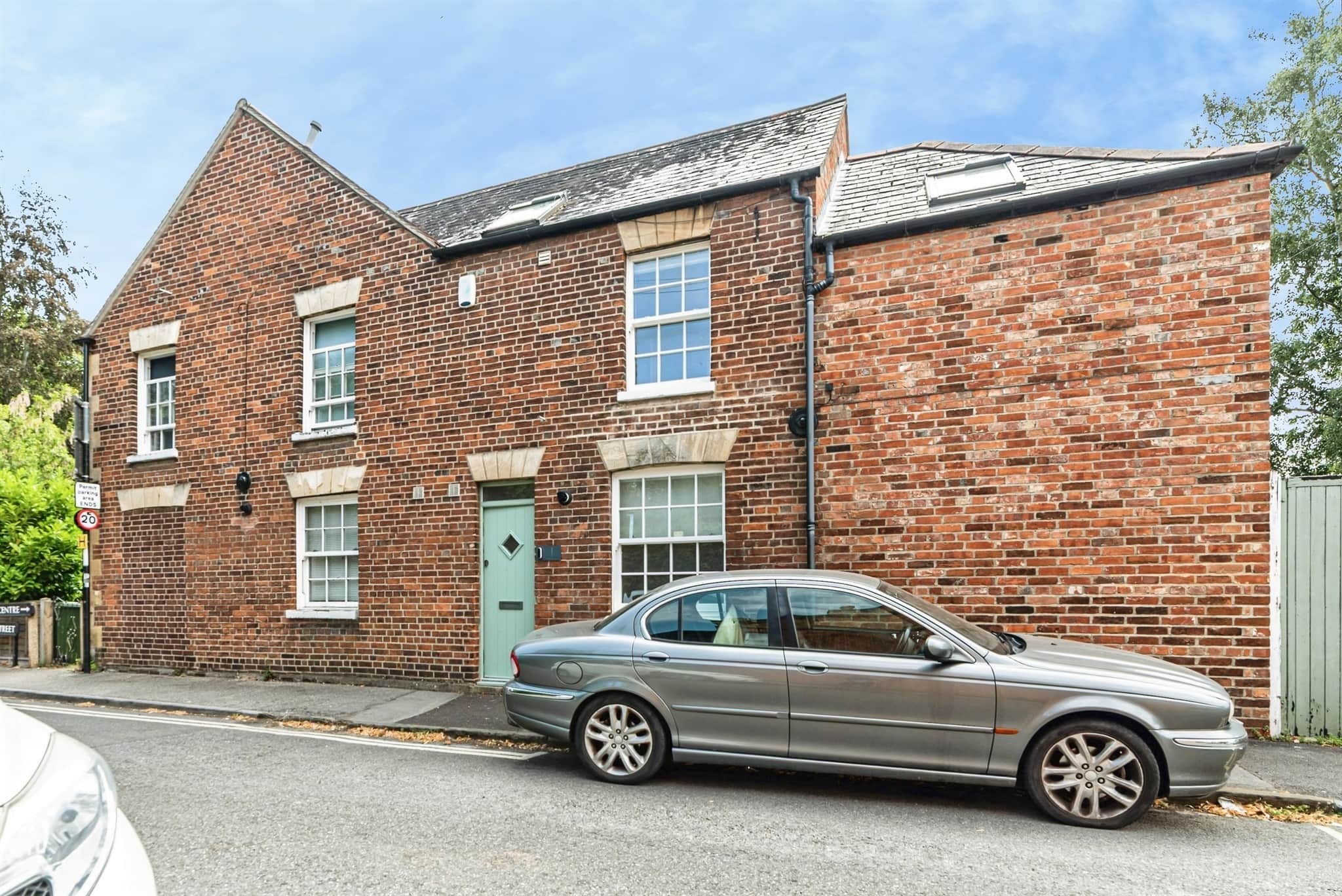 Property photo 0