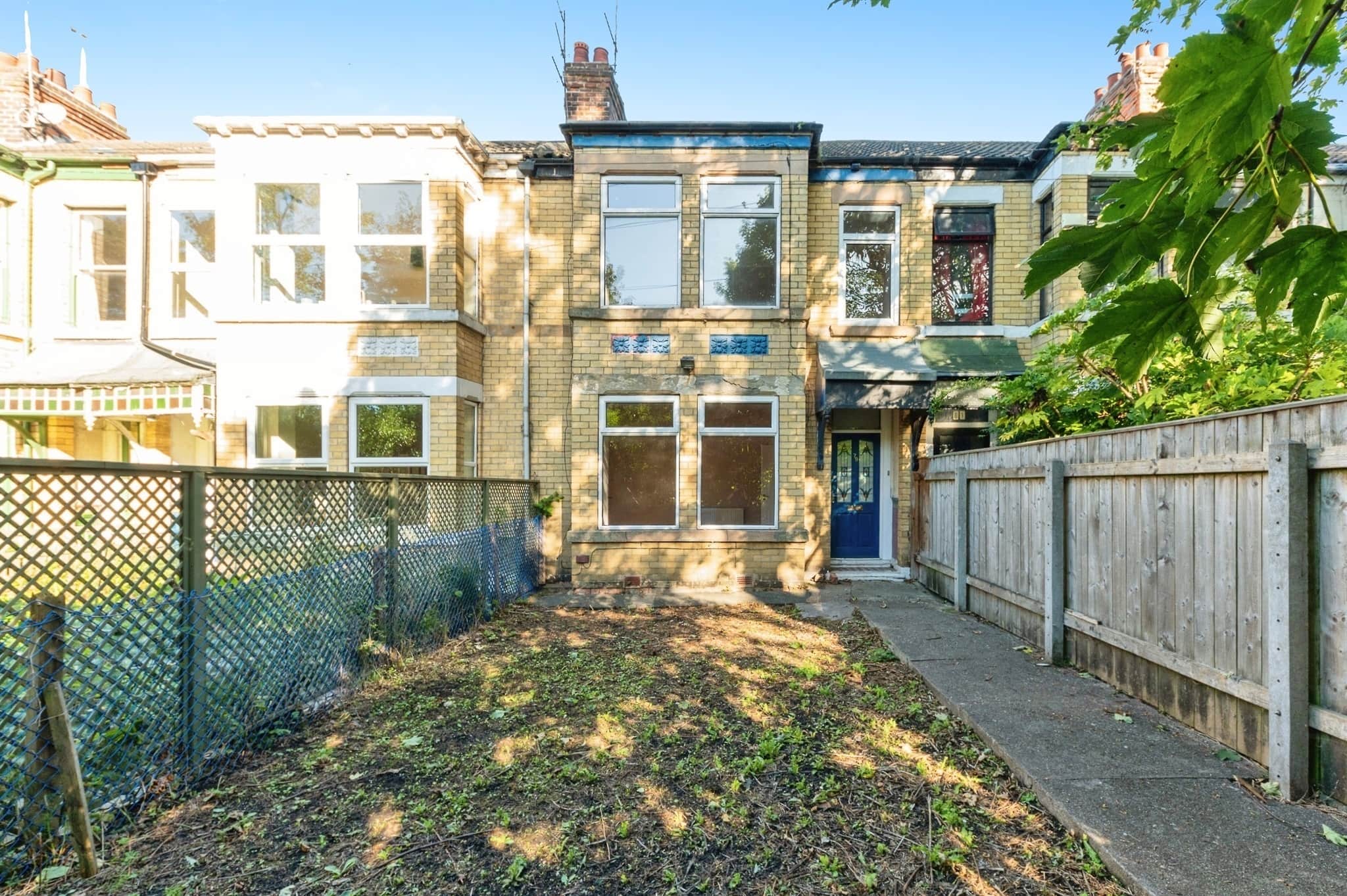 Property photo 0