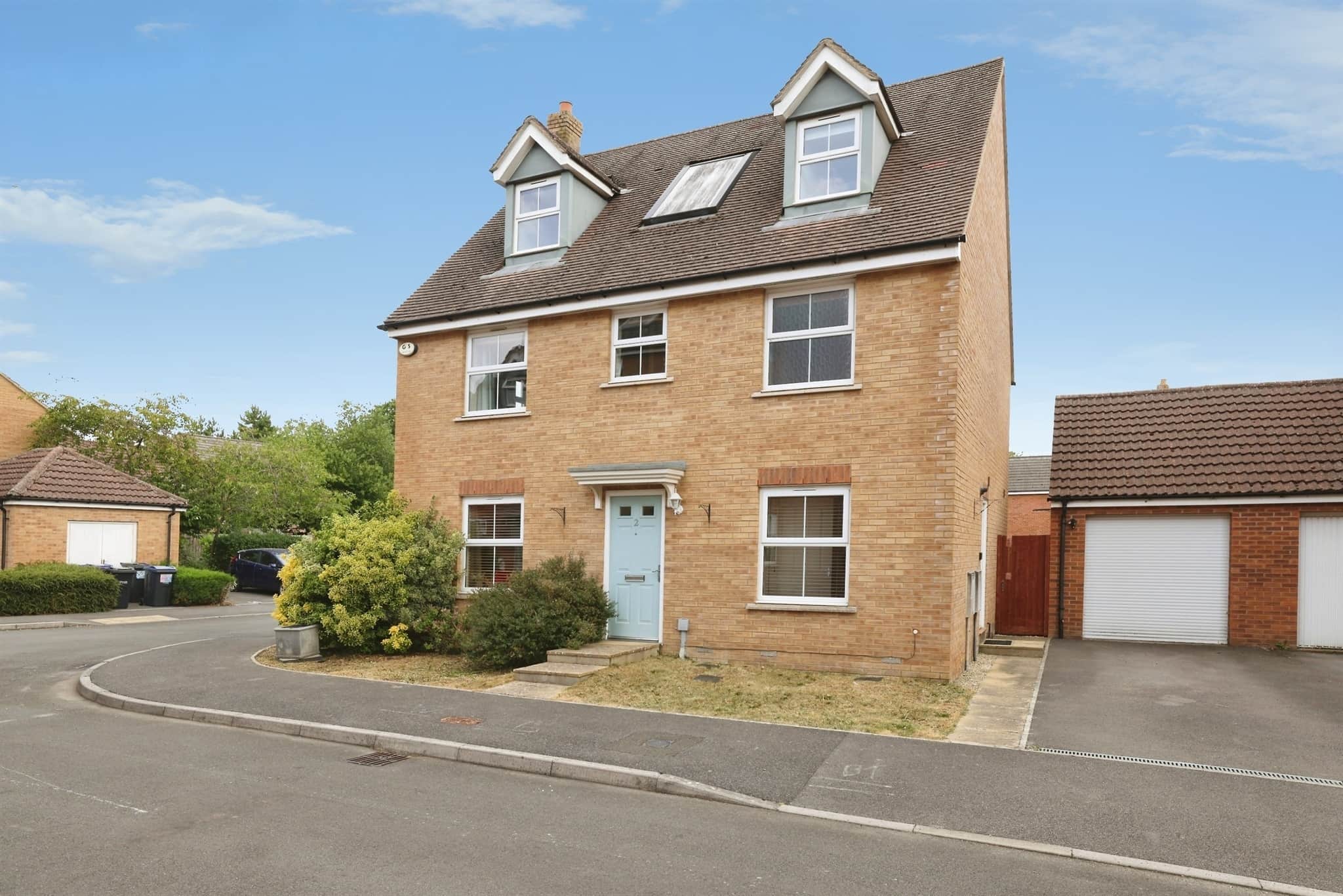 Property photo 0