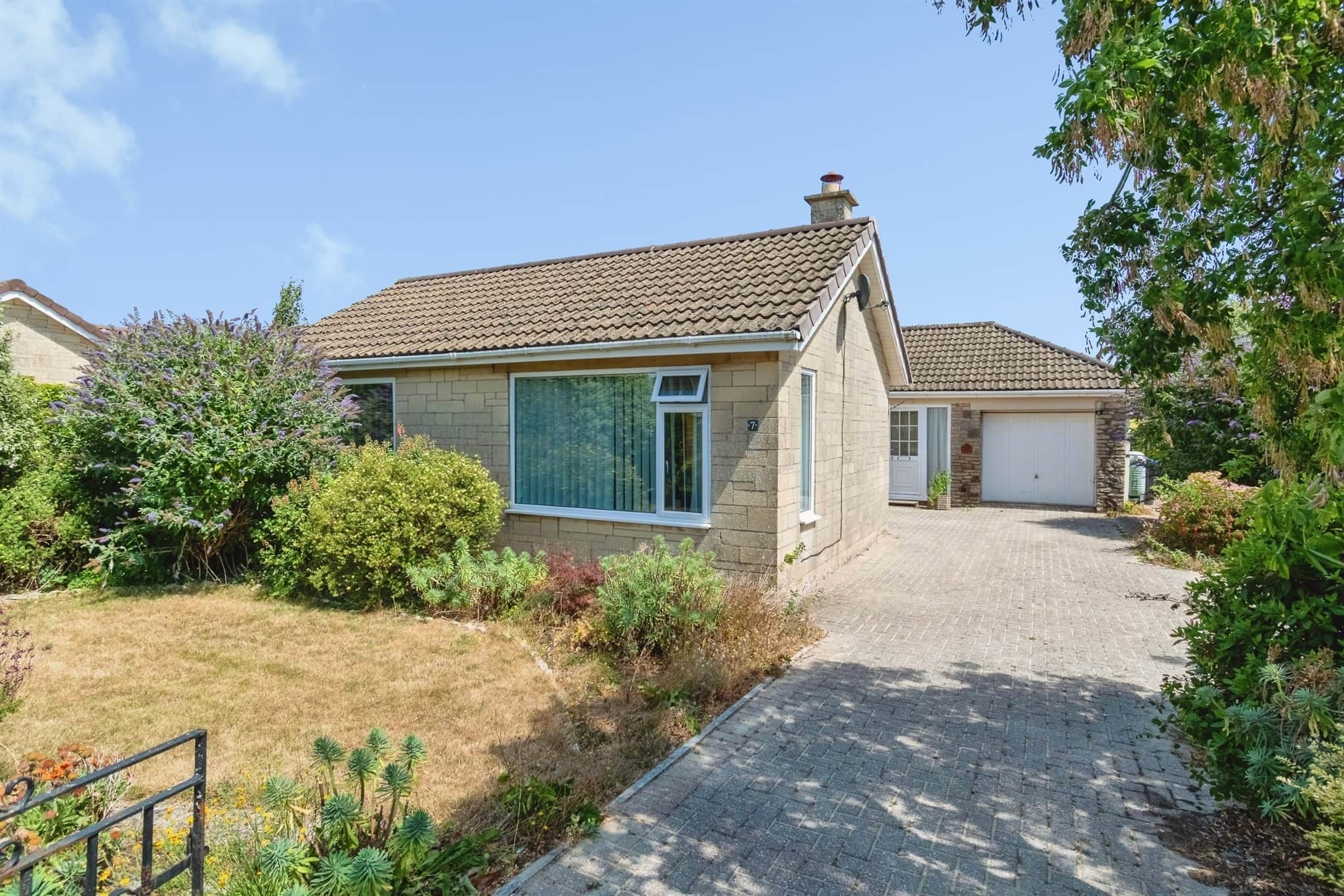Property photo 0