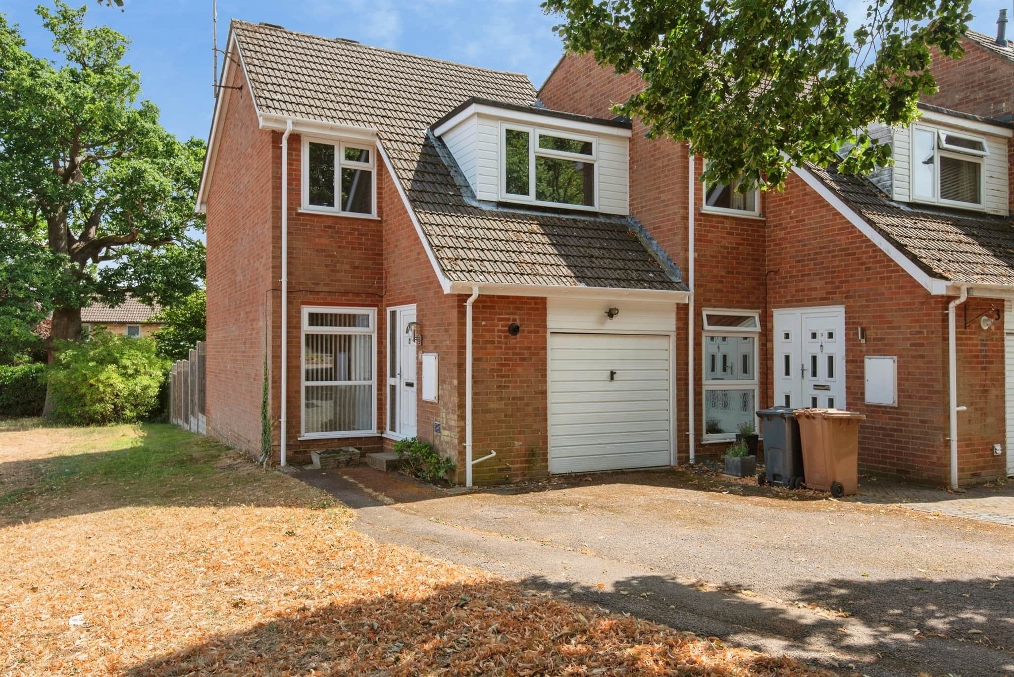 Property photo 0