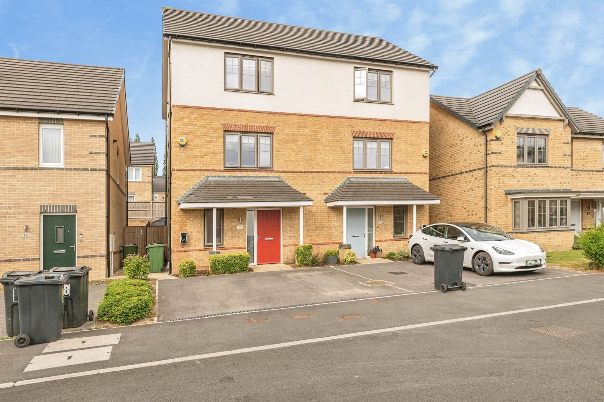 Property photo 0