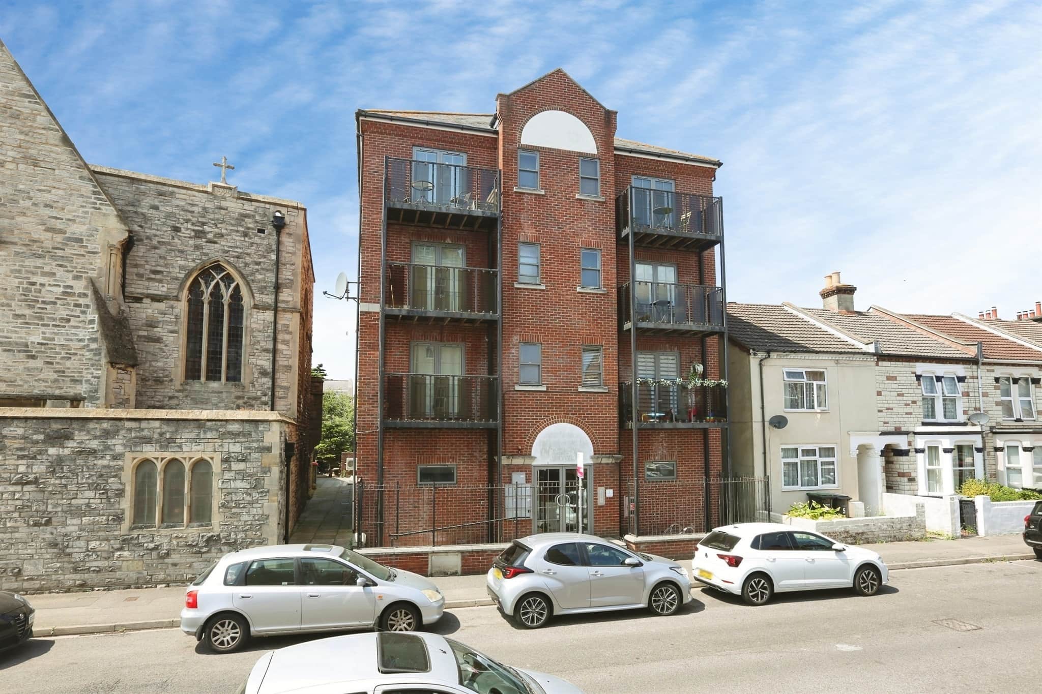 Property photo 0