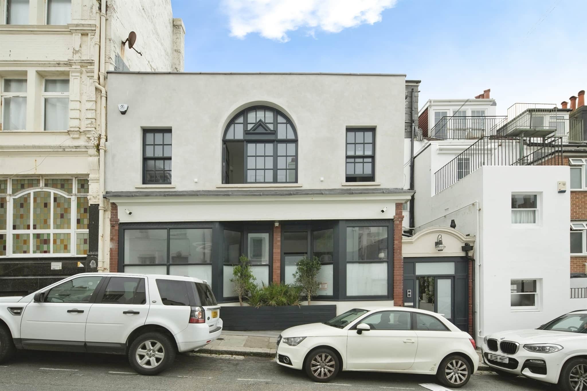 Property photo 0