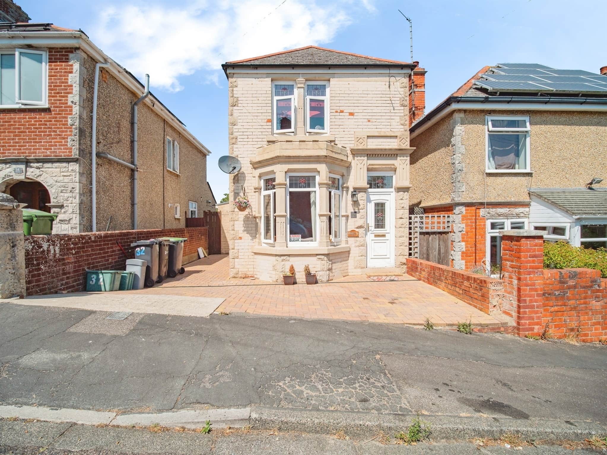 Property photo 0