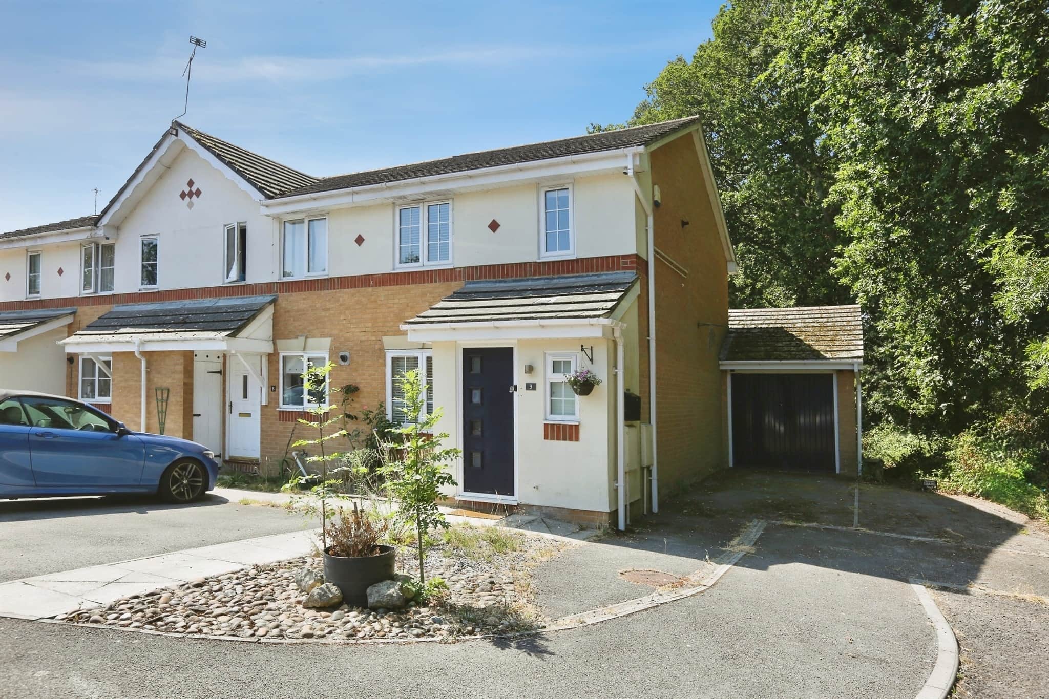 Property photo 0