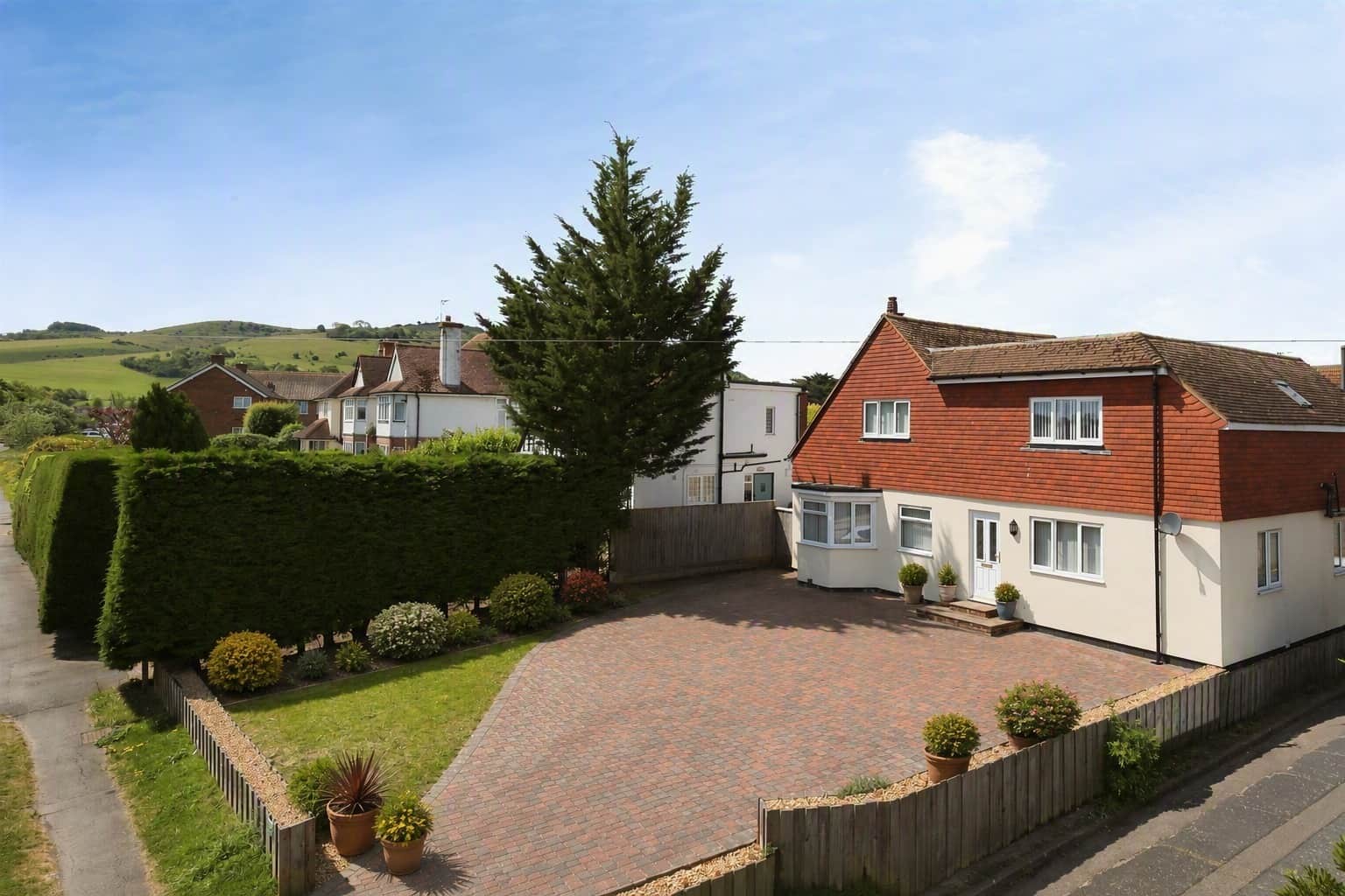 Property photo 0