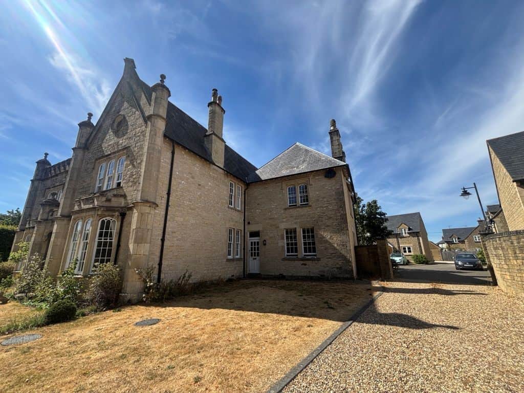 Property photo 0