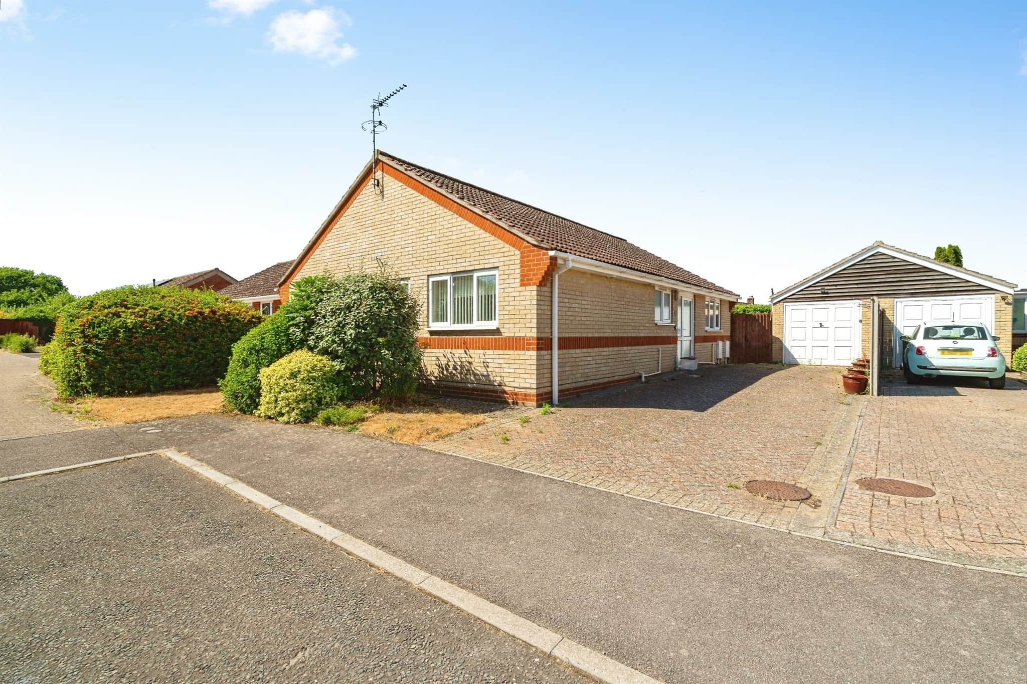 Property photo 0