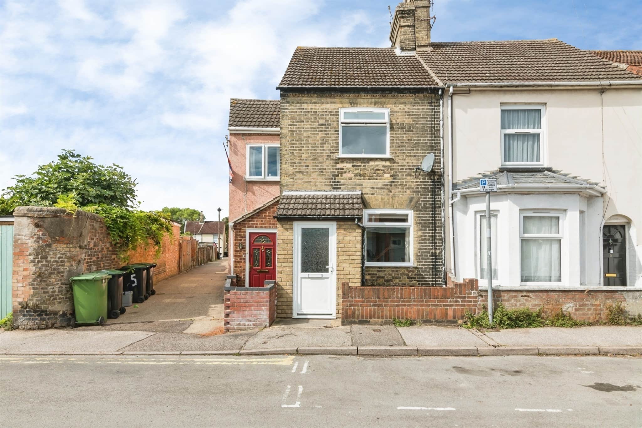 Property photo 0