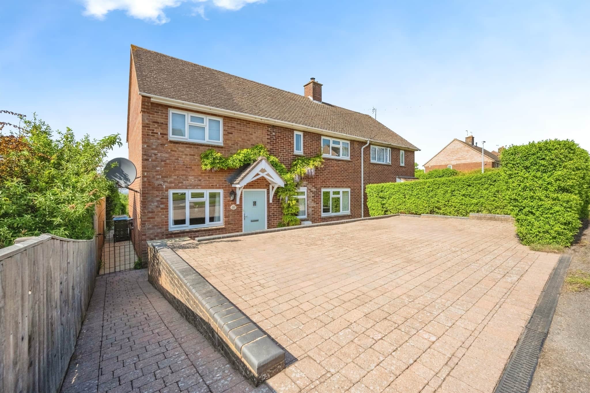 Property photo 0