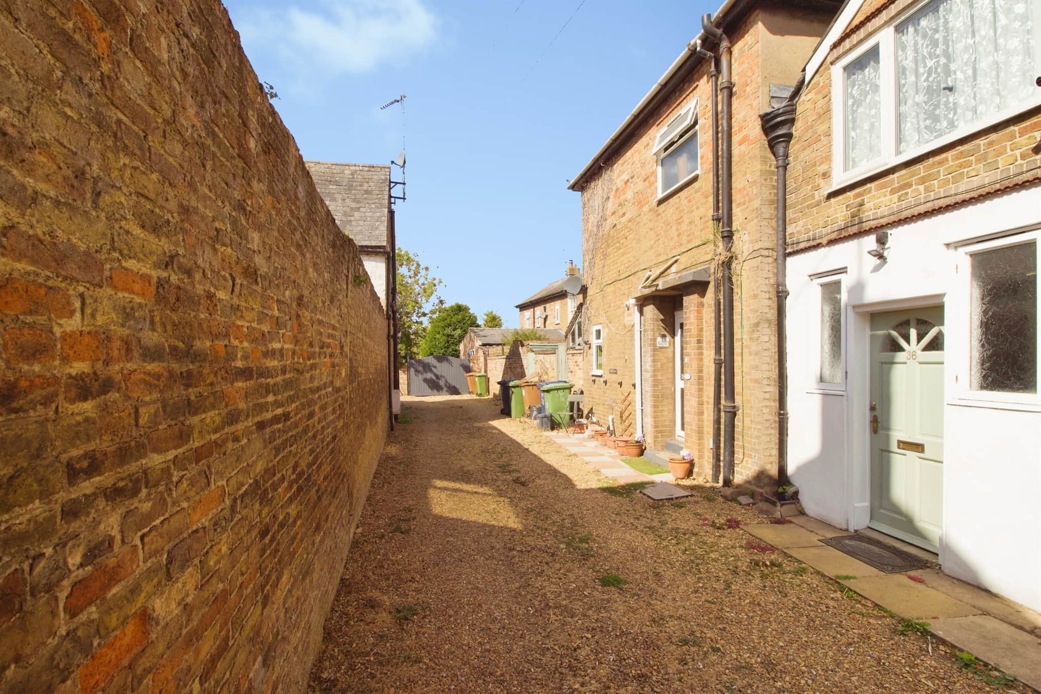 Property photo 0